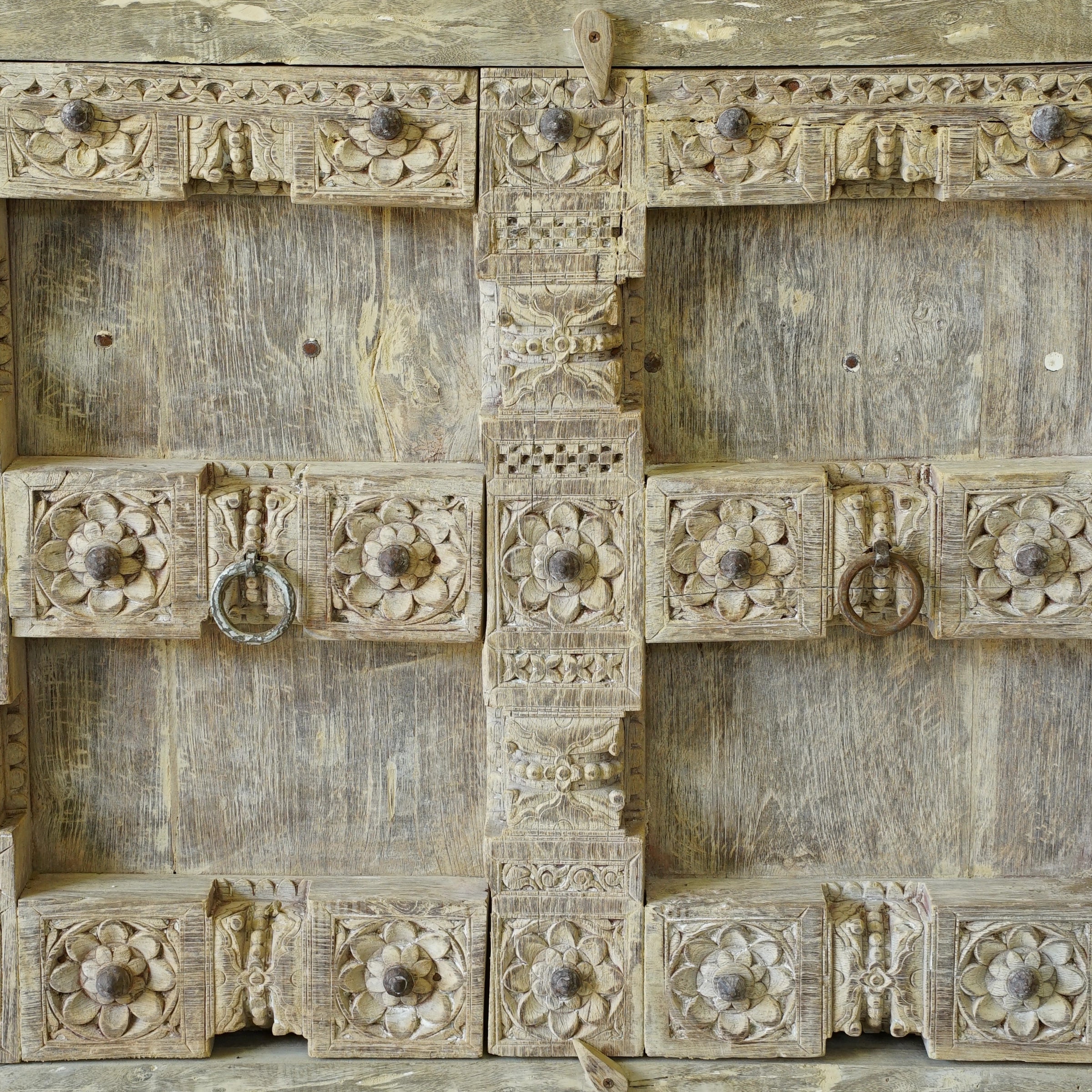 Ashta - Buffet indien sculpté n°5
