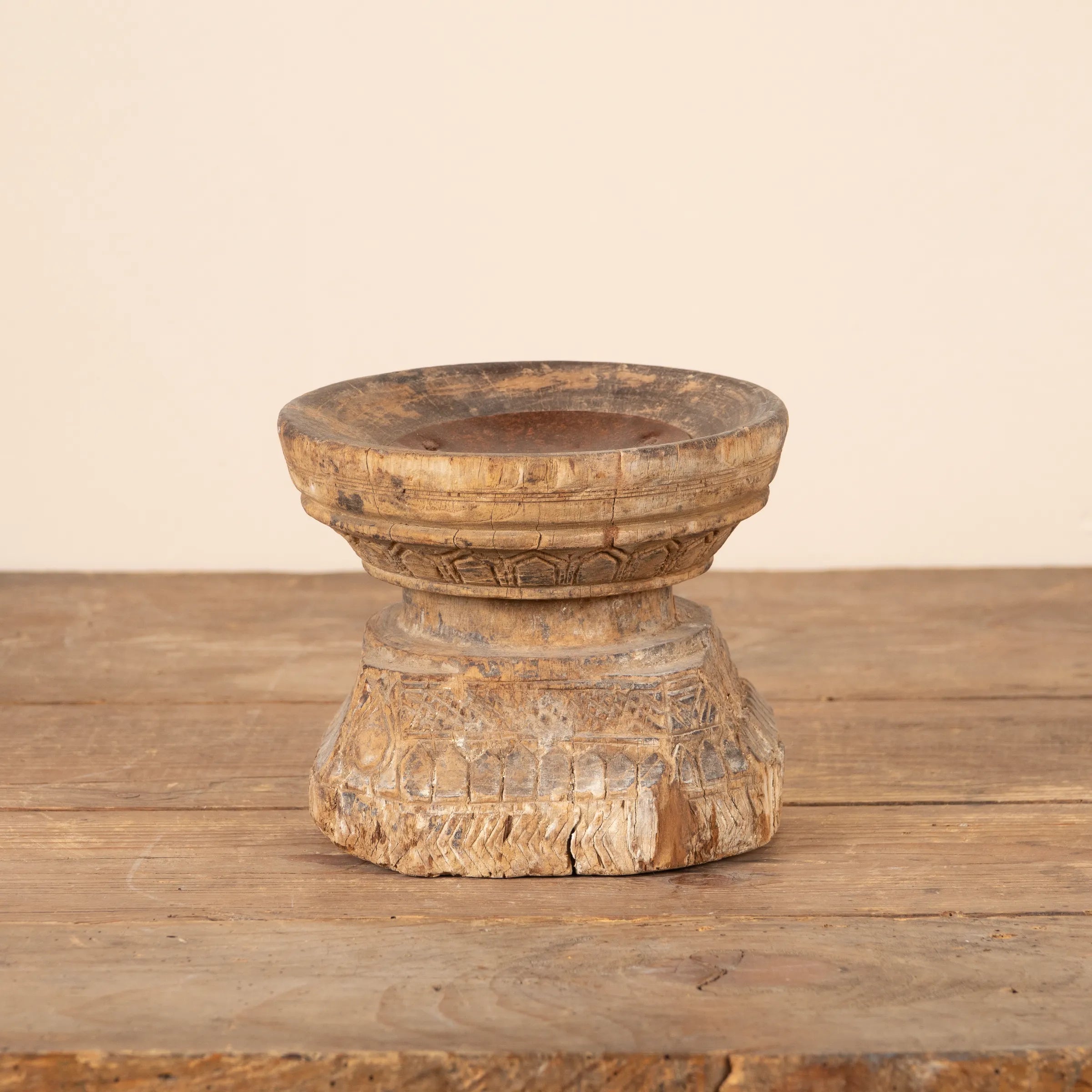 Bijani - Bougeoir en bois ancien n°44