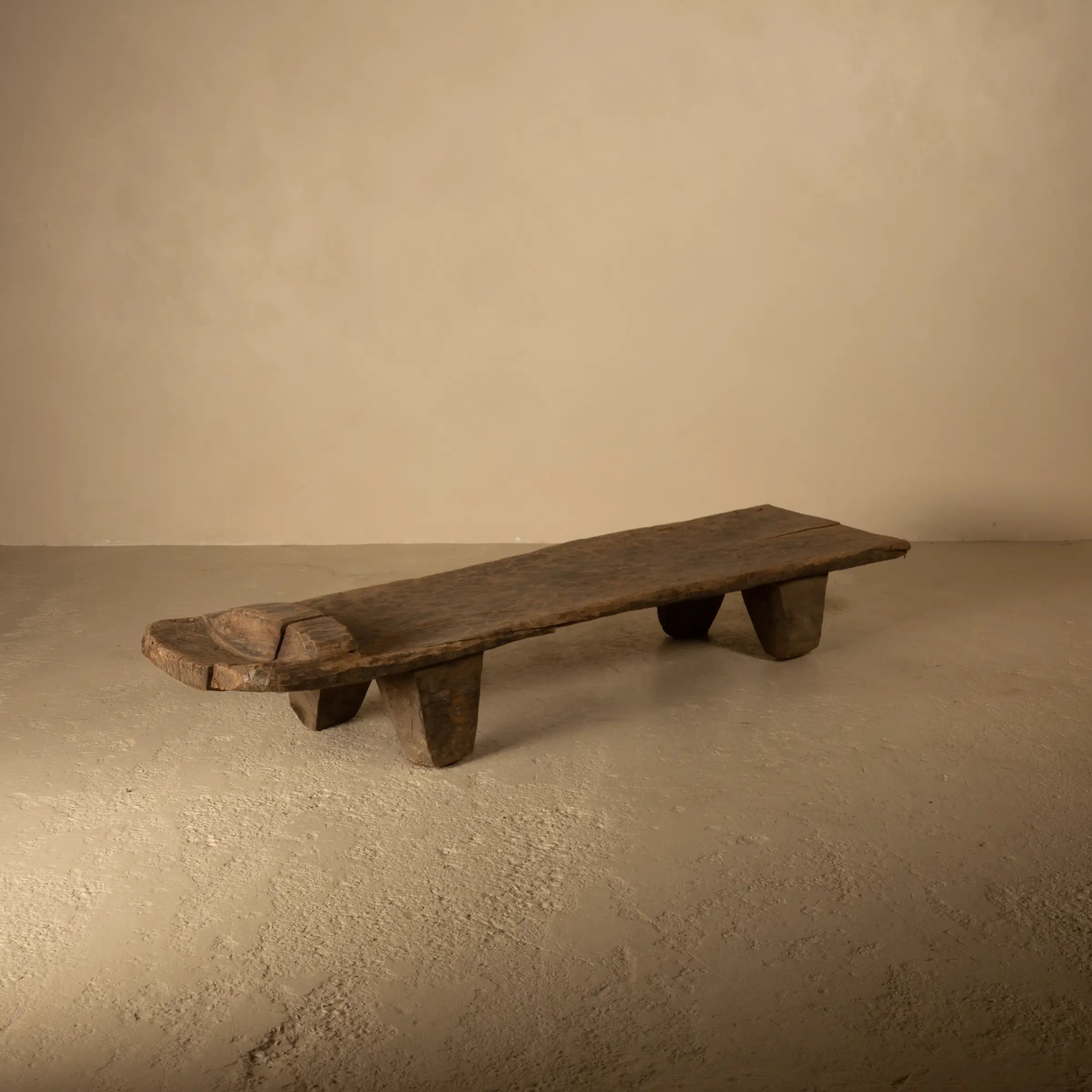 Angami - Authentique table Naga ancienne n°17