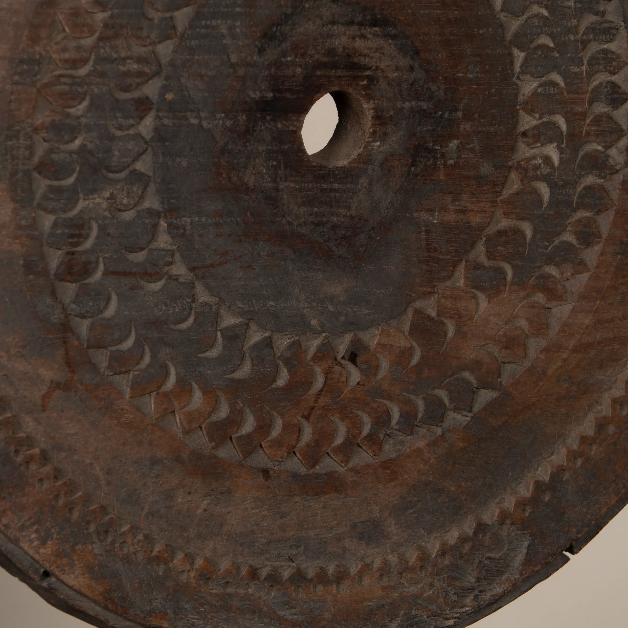Mandal - Roue en bois indienne sur pied n°3