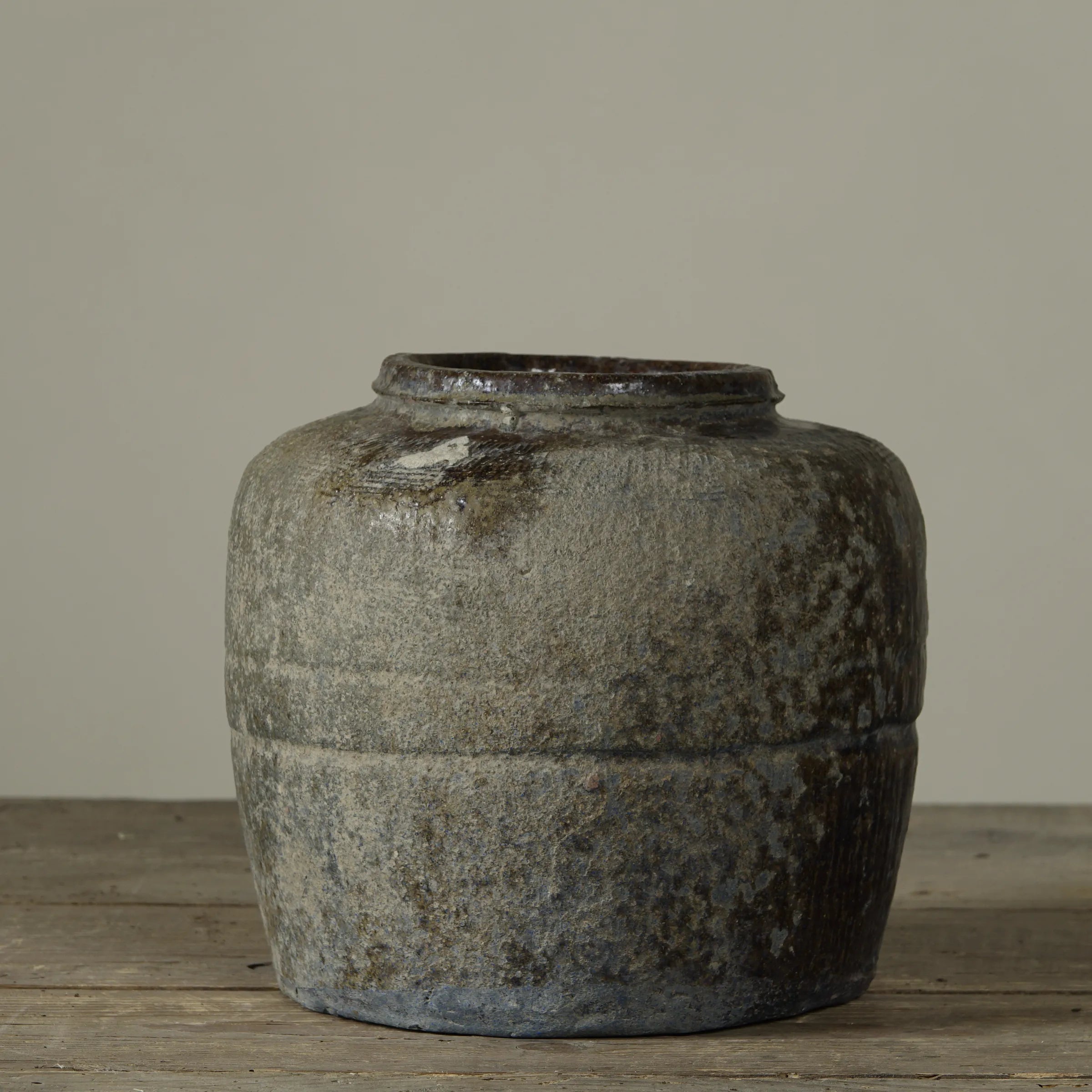 Yishui - Ancien pot chinois émaillé n°1