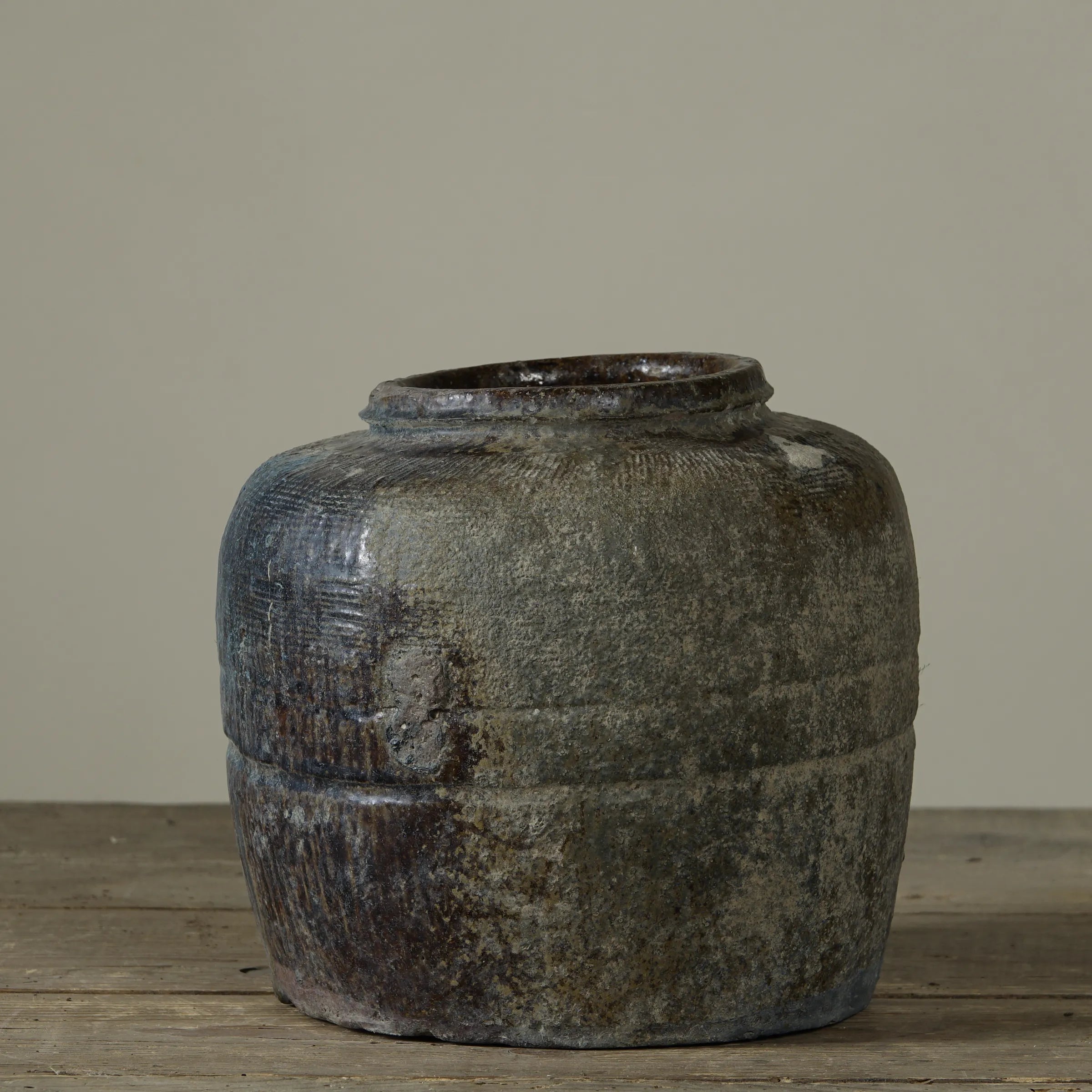 Yishui - Ancien pot chinois émaillé n°1