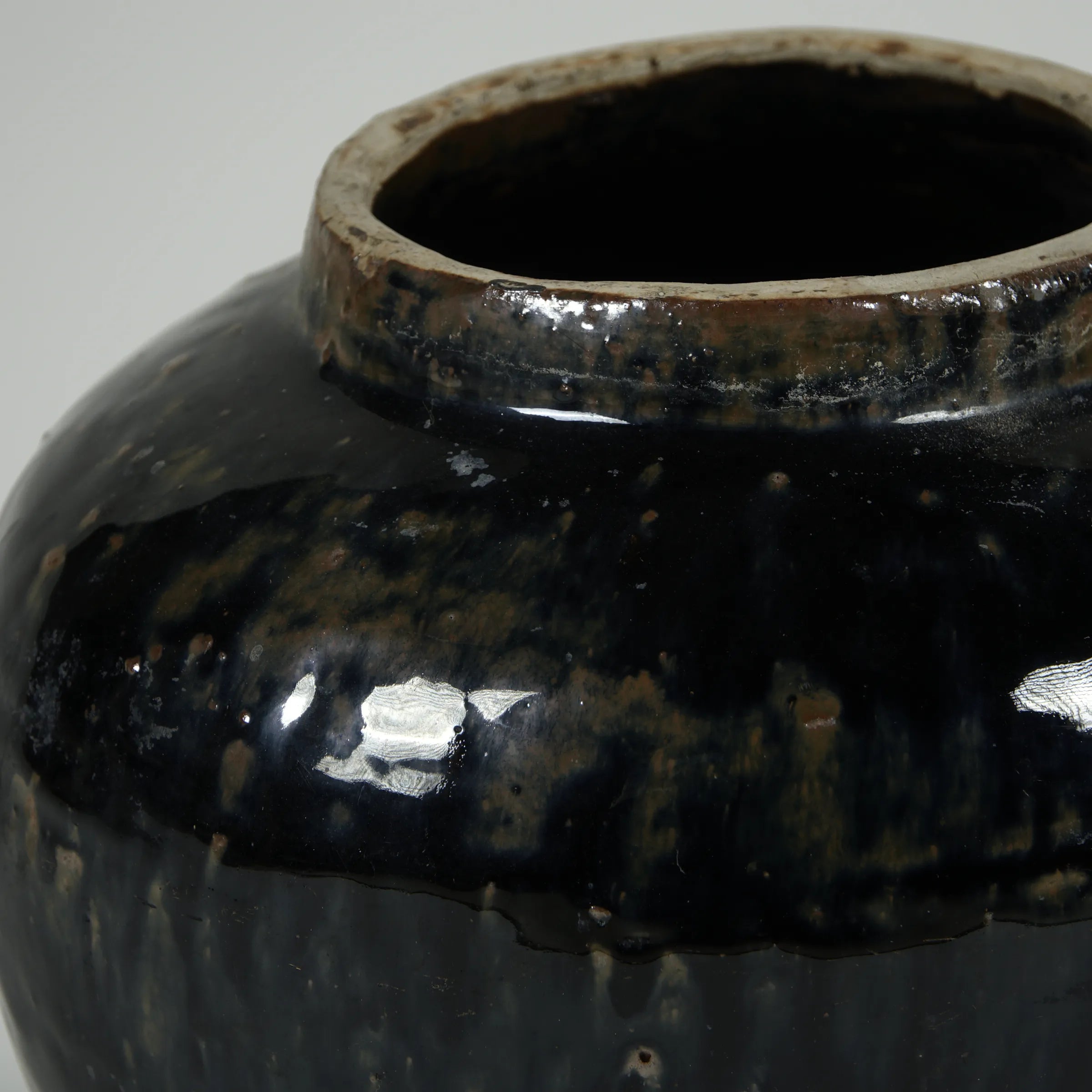 Hú - Pot à confit chinois émaillé noir n°6