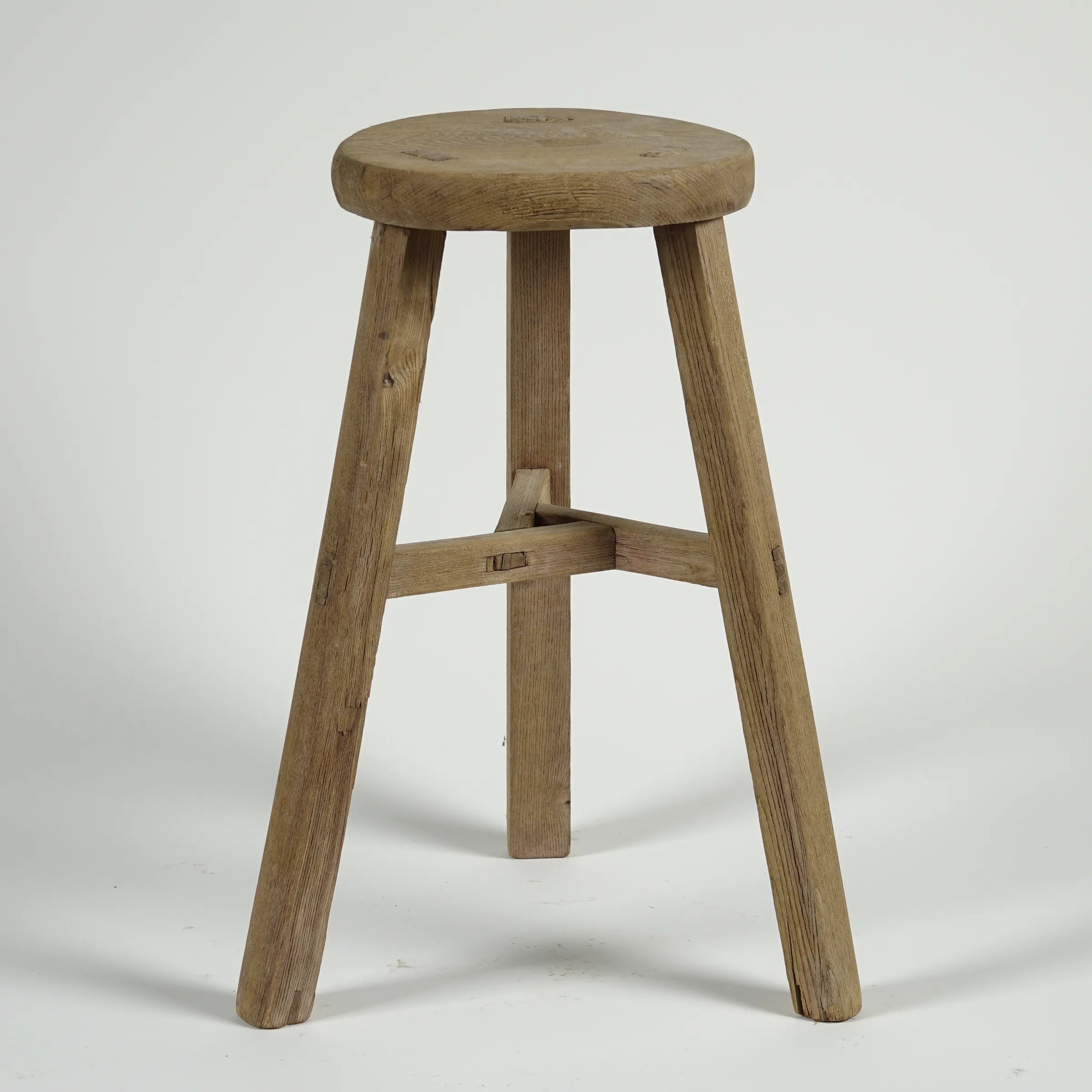 Gong - Tabouret ancien chinois en pin, assise ronde n°7