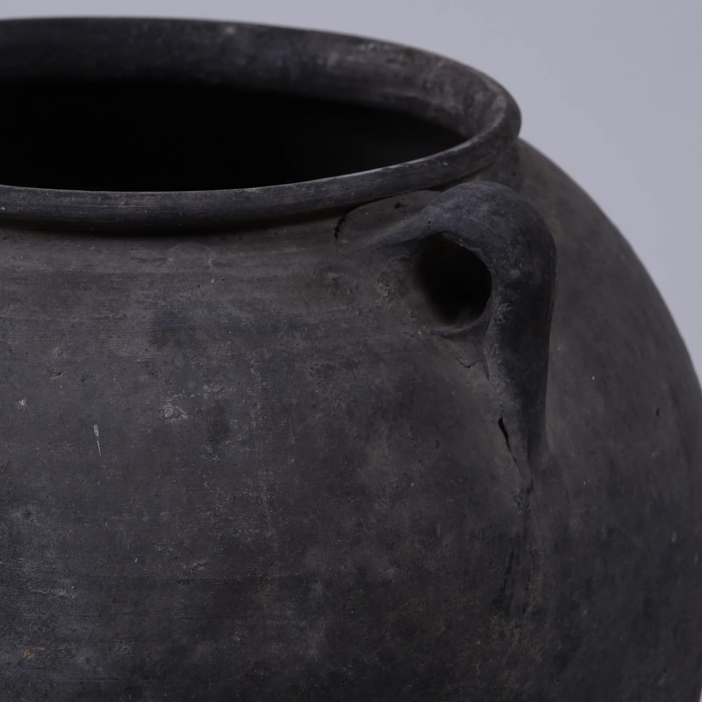 Yanan - Poterie chinoise grise à oreilles n°1