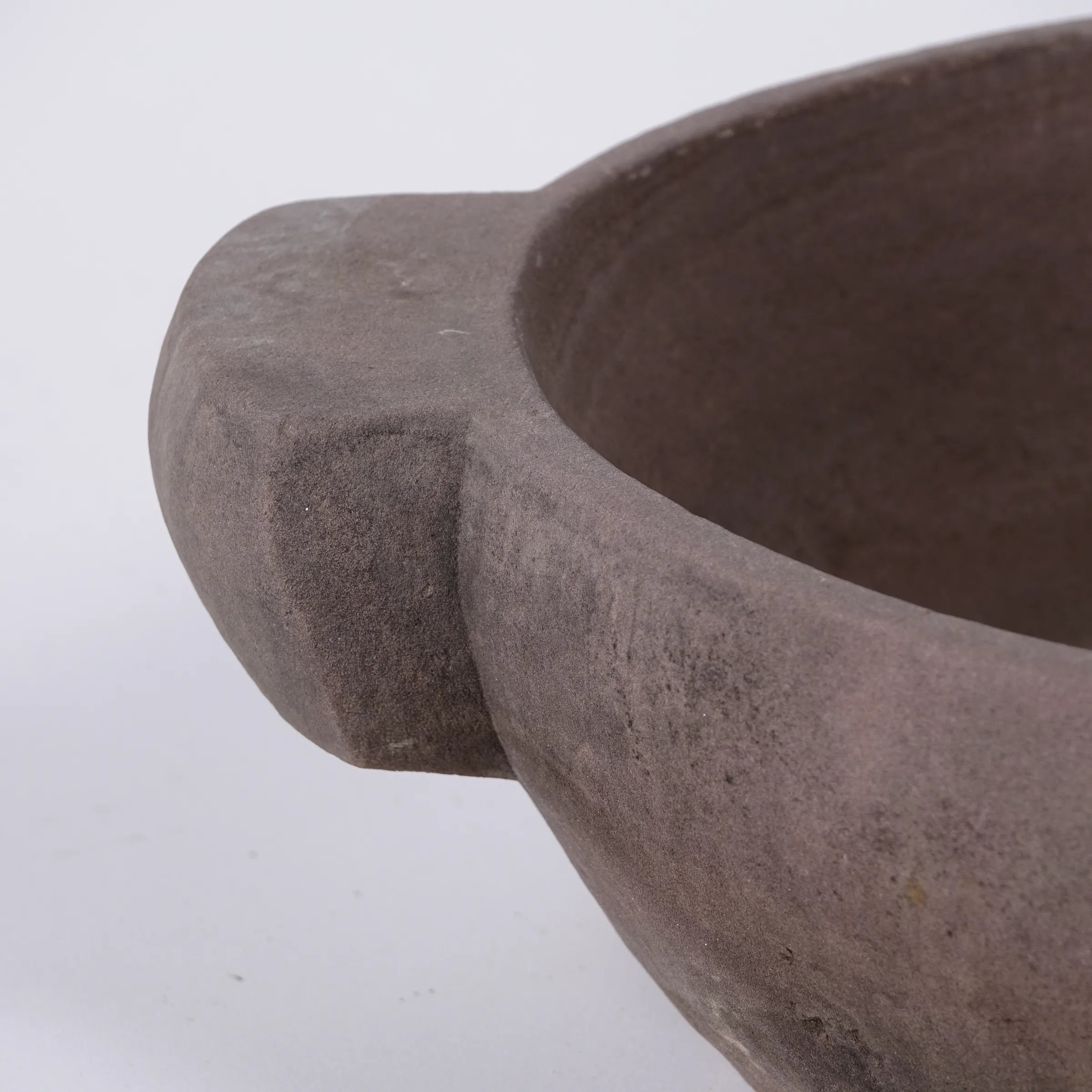 Narwa – Ancienne vasque indienne en grès rouge n°1