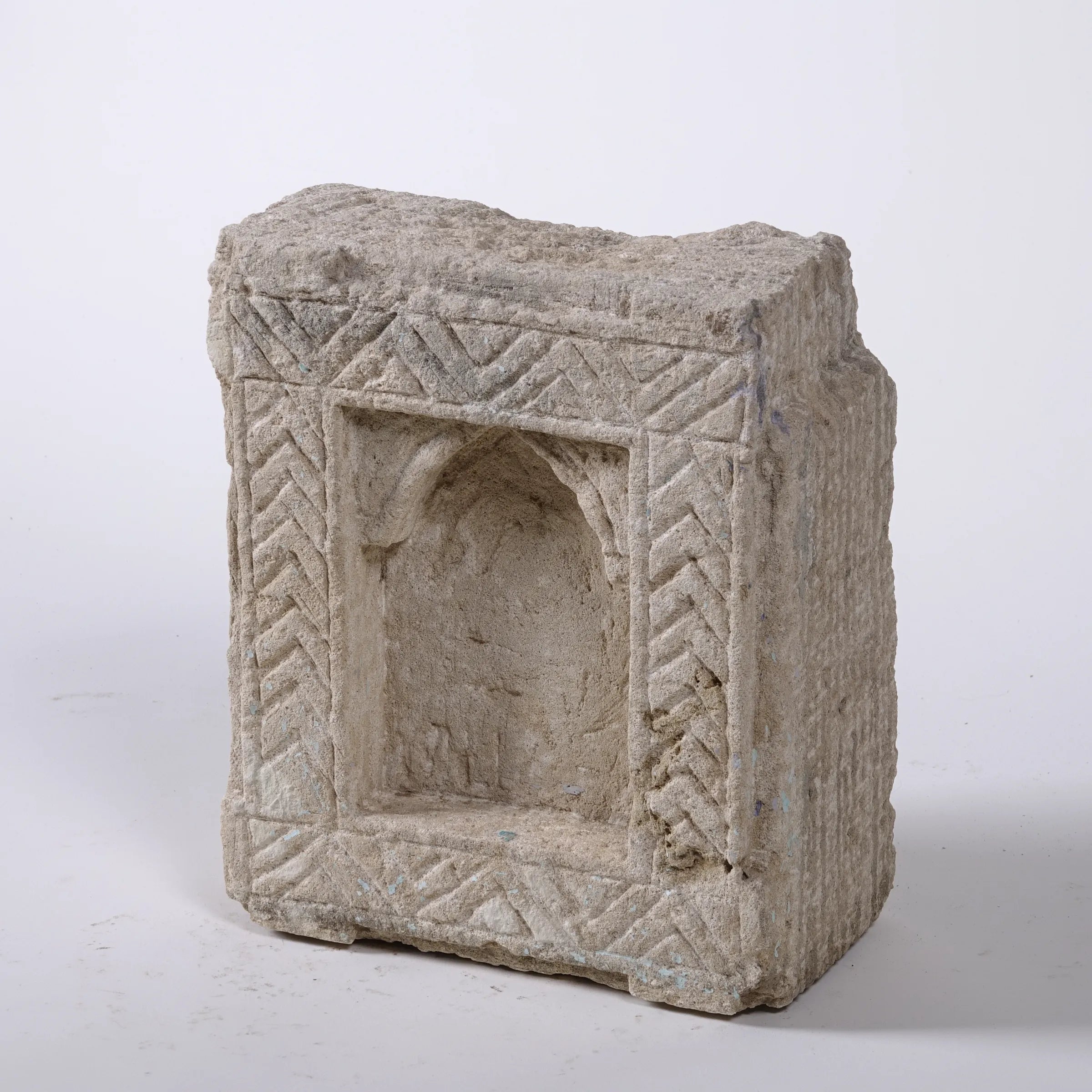 Aala - Alcove en pierre n°3