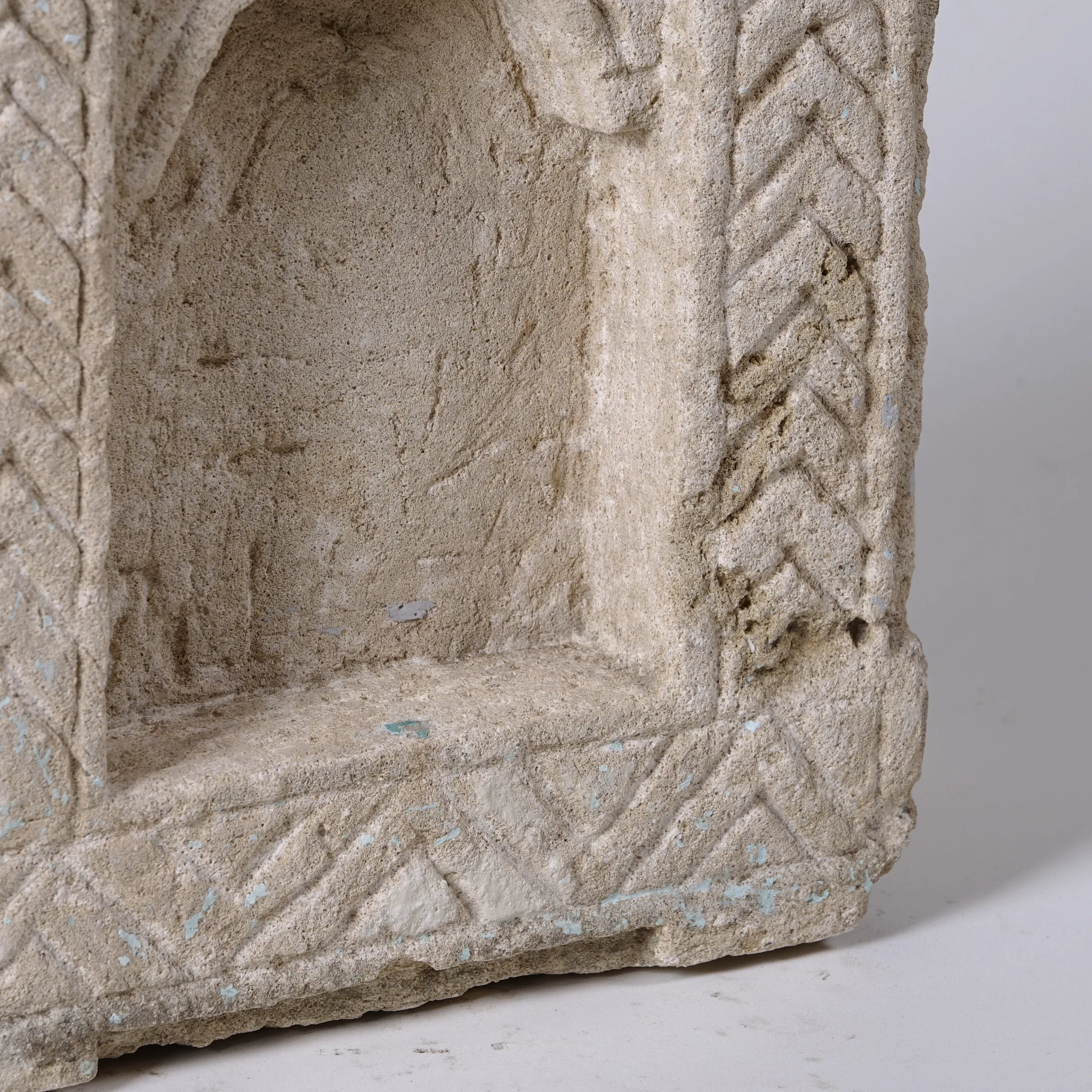 Aala - Alcove en pierre n°3