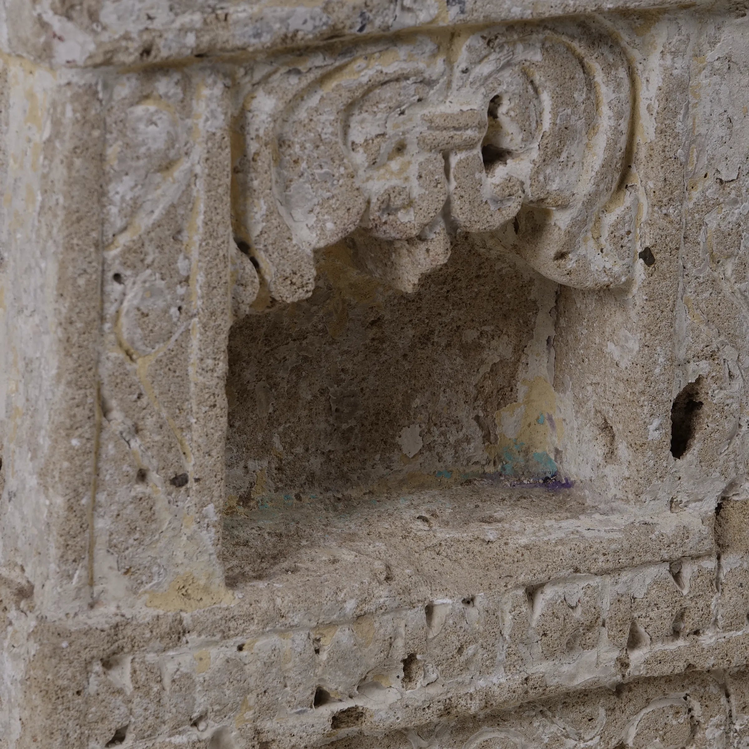 Aala - Alcove en pierre n°4