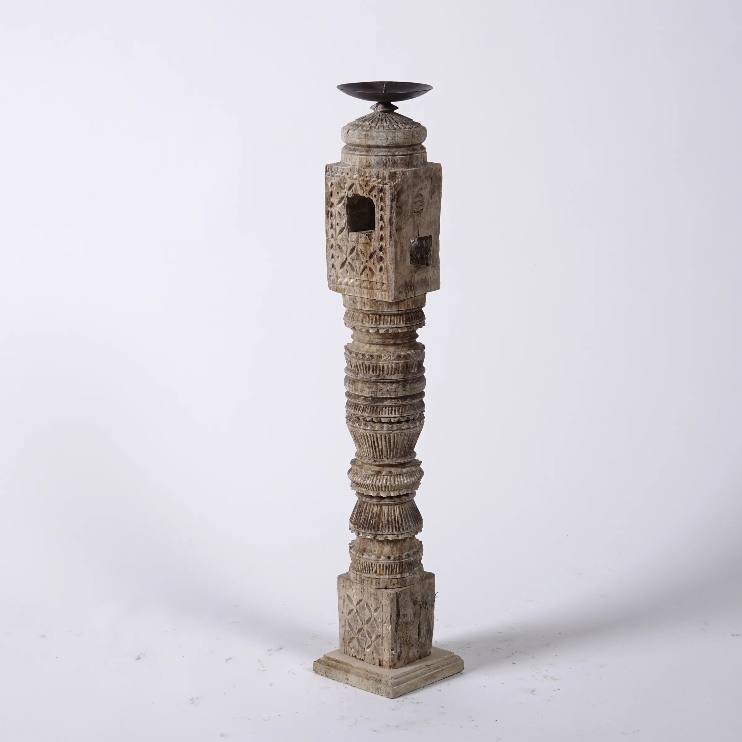 Rajvansh - Bougeoir en bois n°2