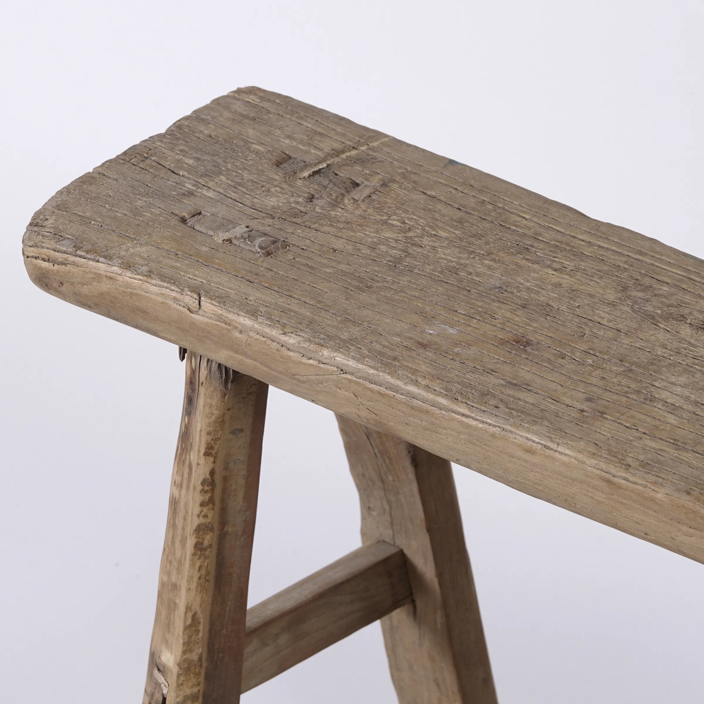 Zao - Tabouret rectangulaire en orme ancien n°4