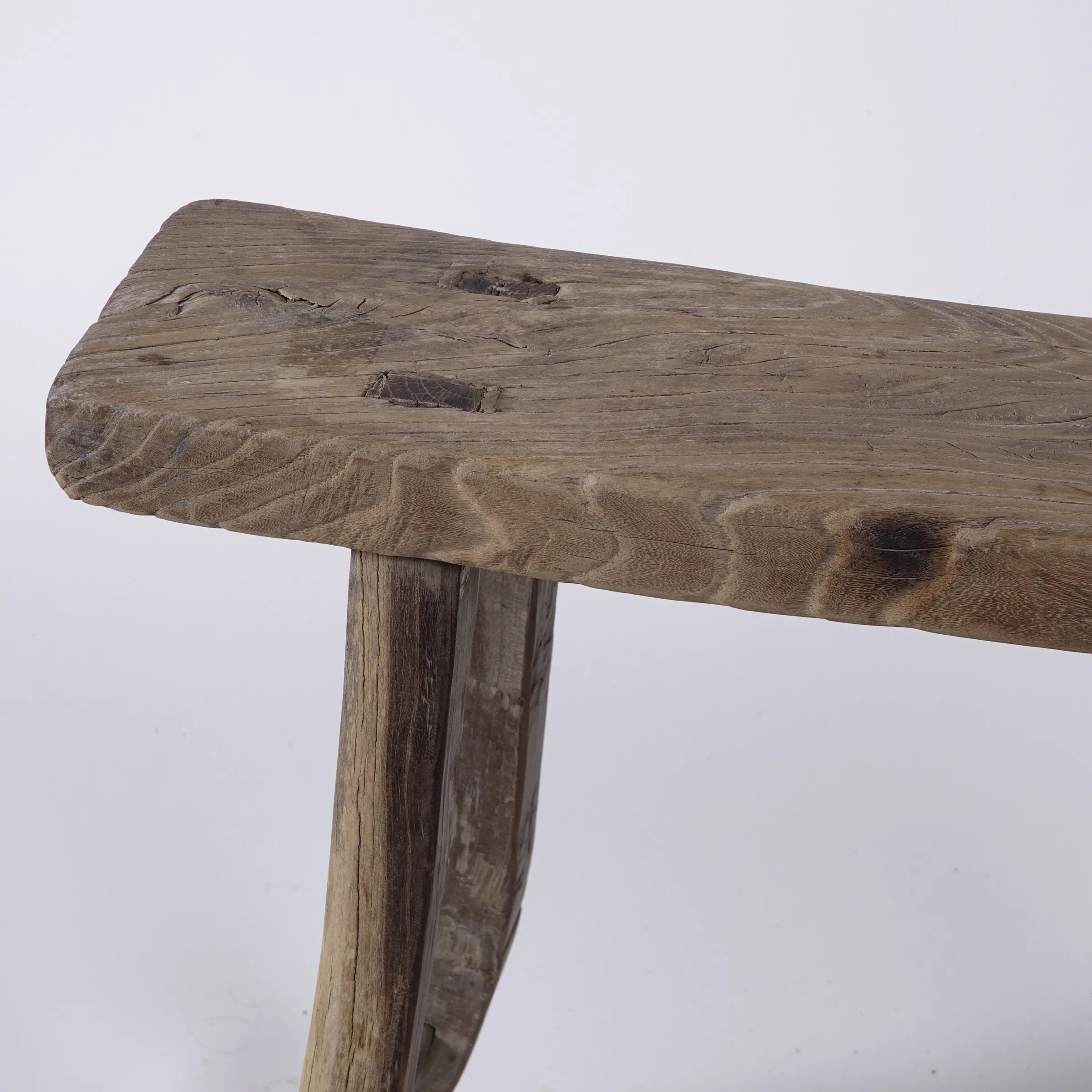 Zao - Tabouret rectangulaire en orme ancien n°6