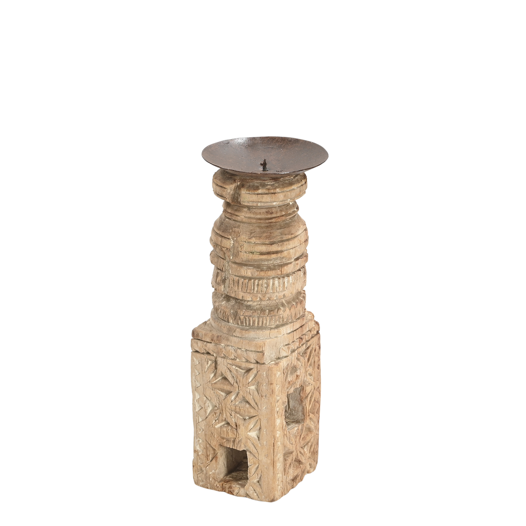Momabatti - Bougeoir en bois clair sculpté nº60