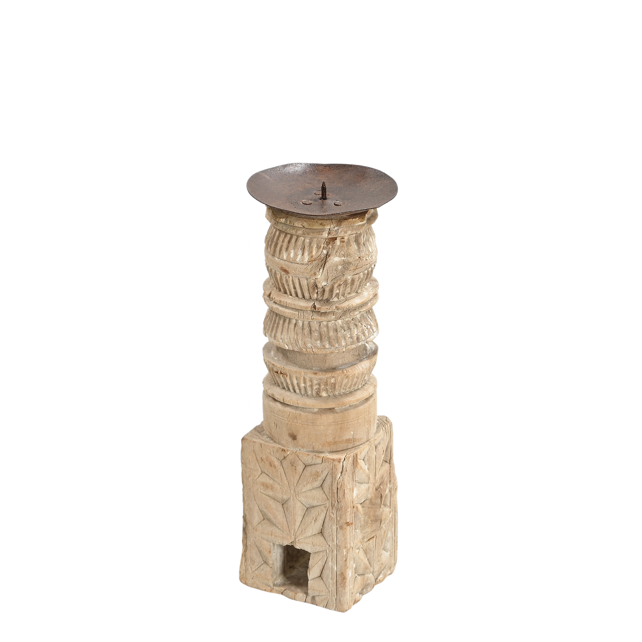 Momabatti - Bougeoir indien en bois clair sculpté nº102