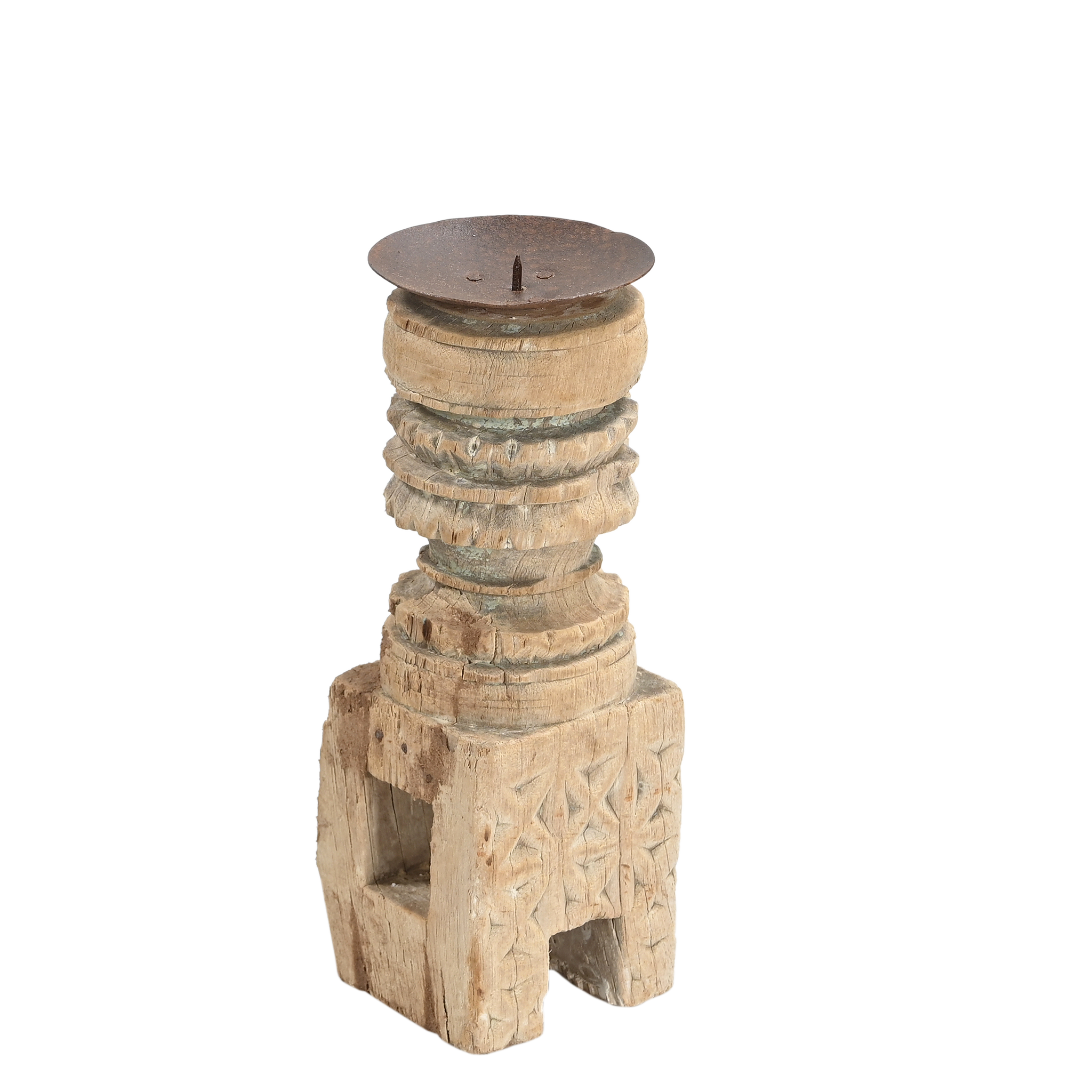 Momabatti - Bougeoir en bois clair sculpté nº124