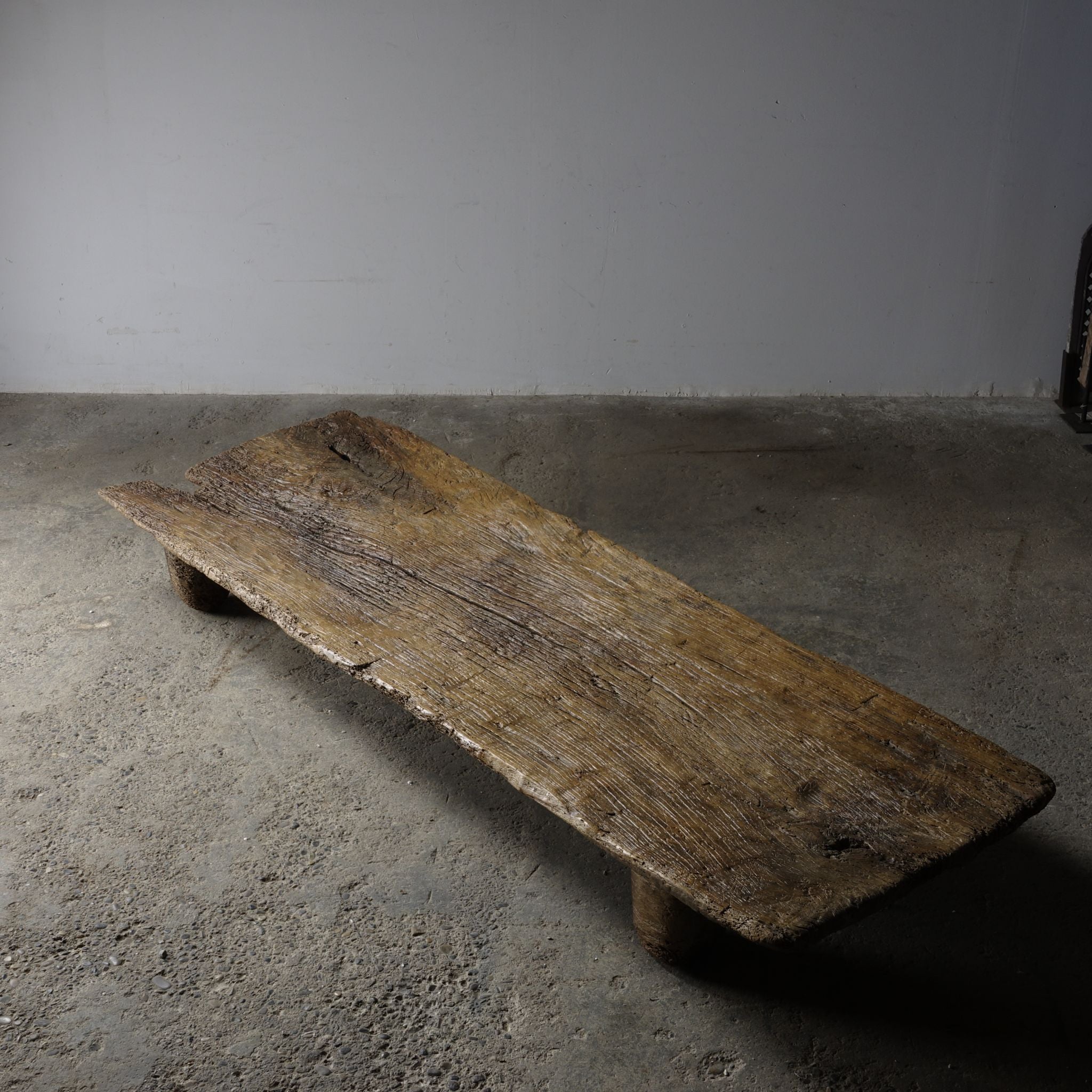 Angami - Authentique table Naga ancienne n°13