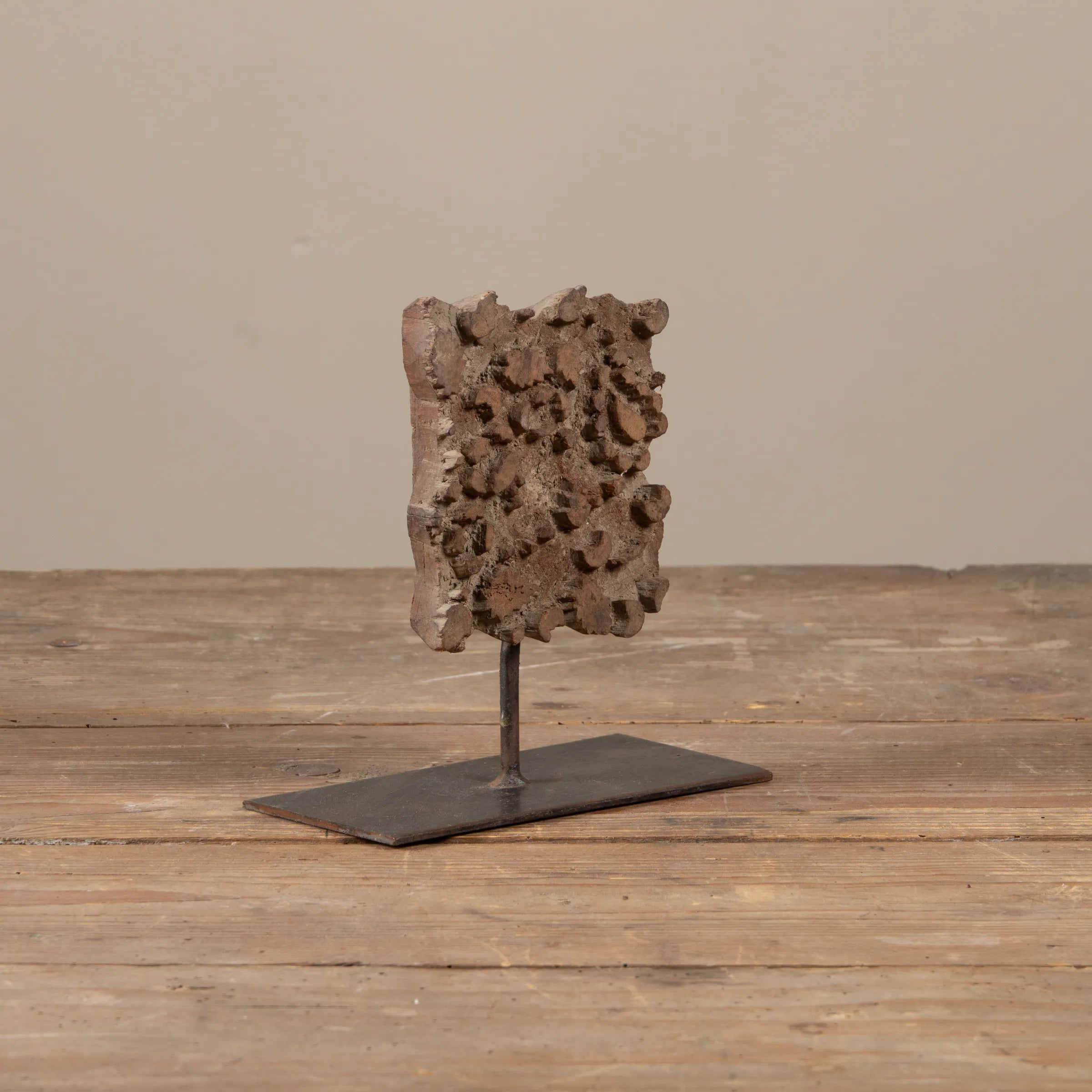 Lakdi - Ancien tampon de blockprint sur pied n°38