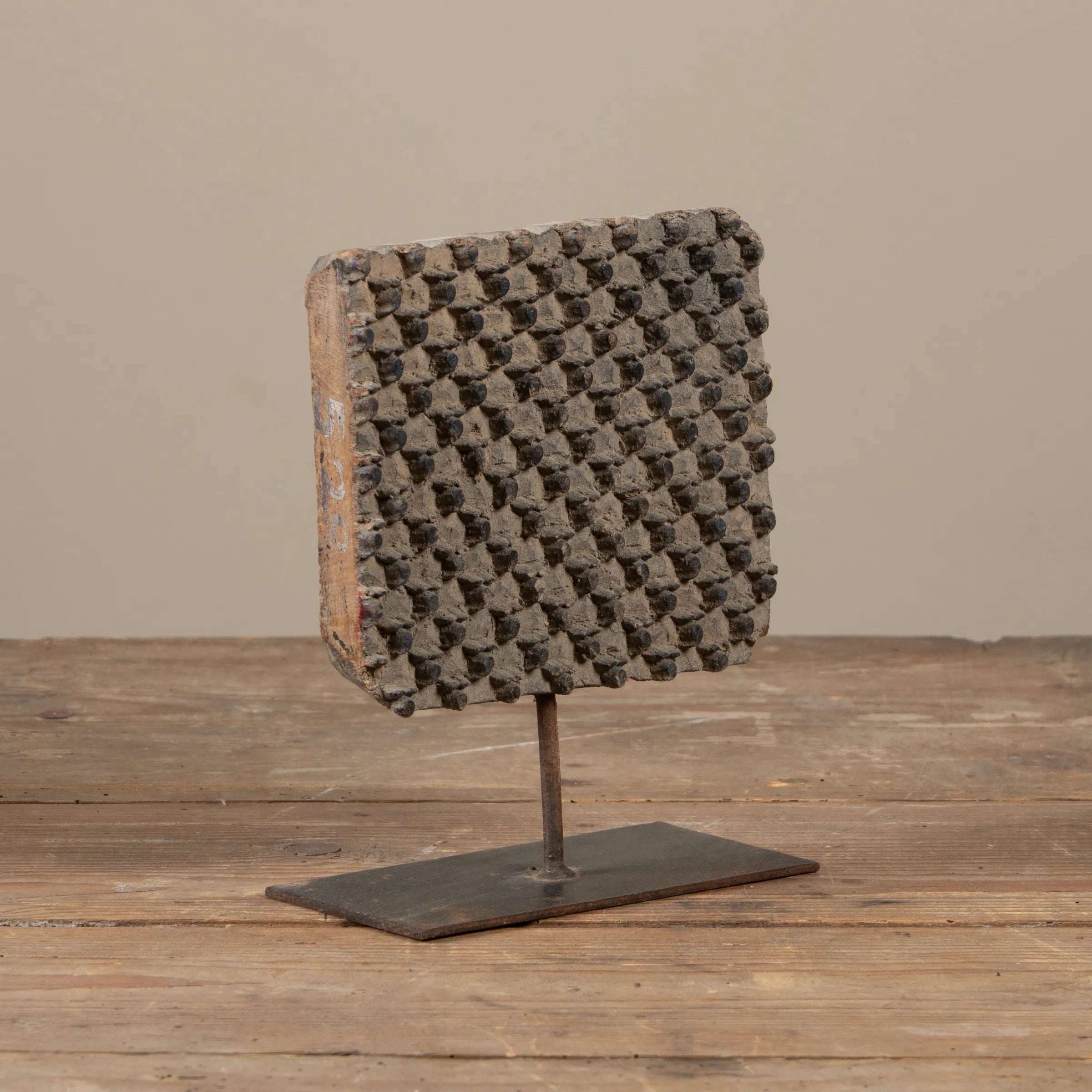 Lakdi - Ancien tampon de blockprint sur pied n°46