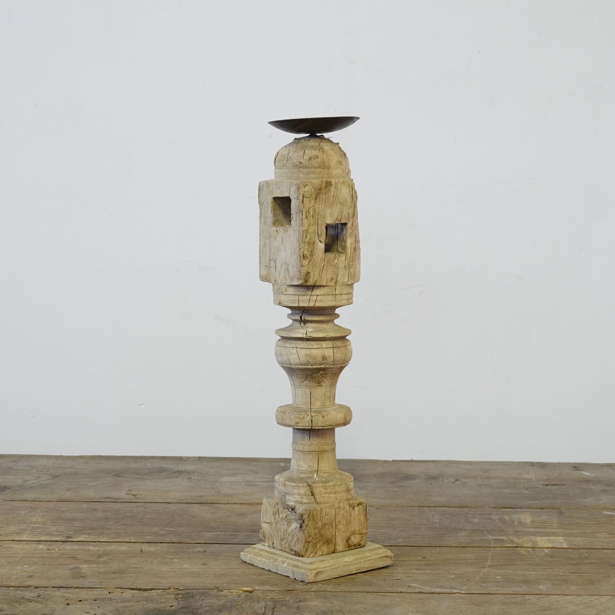 Dharni - Bougeoir en bois n°1