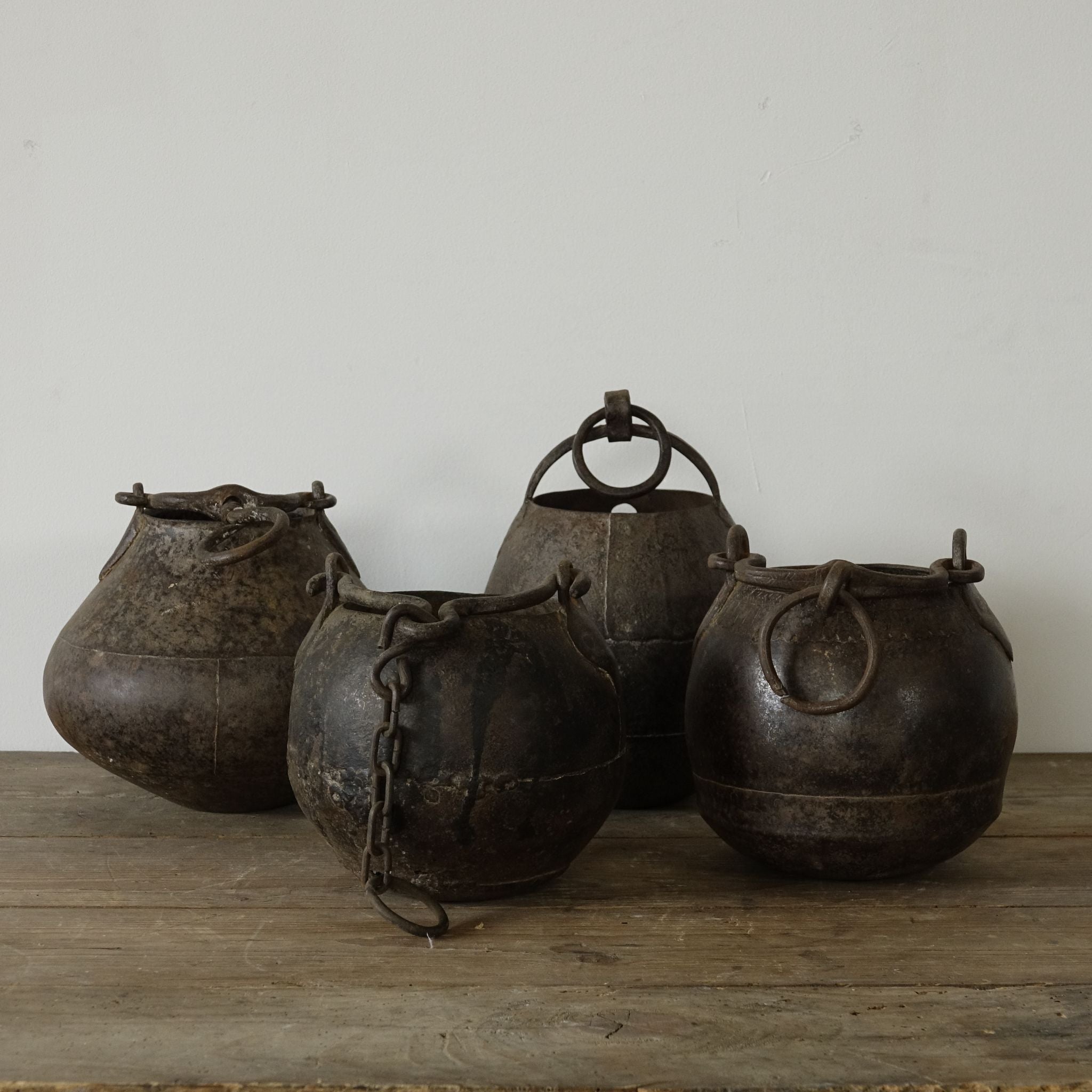 Dolchi - Seau en fer indien n°8