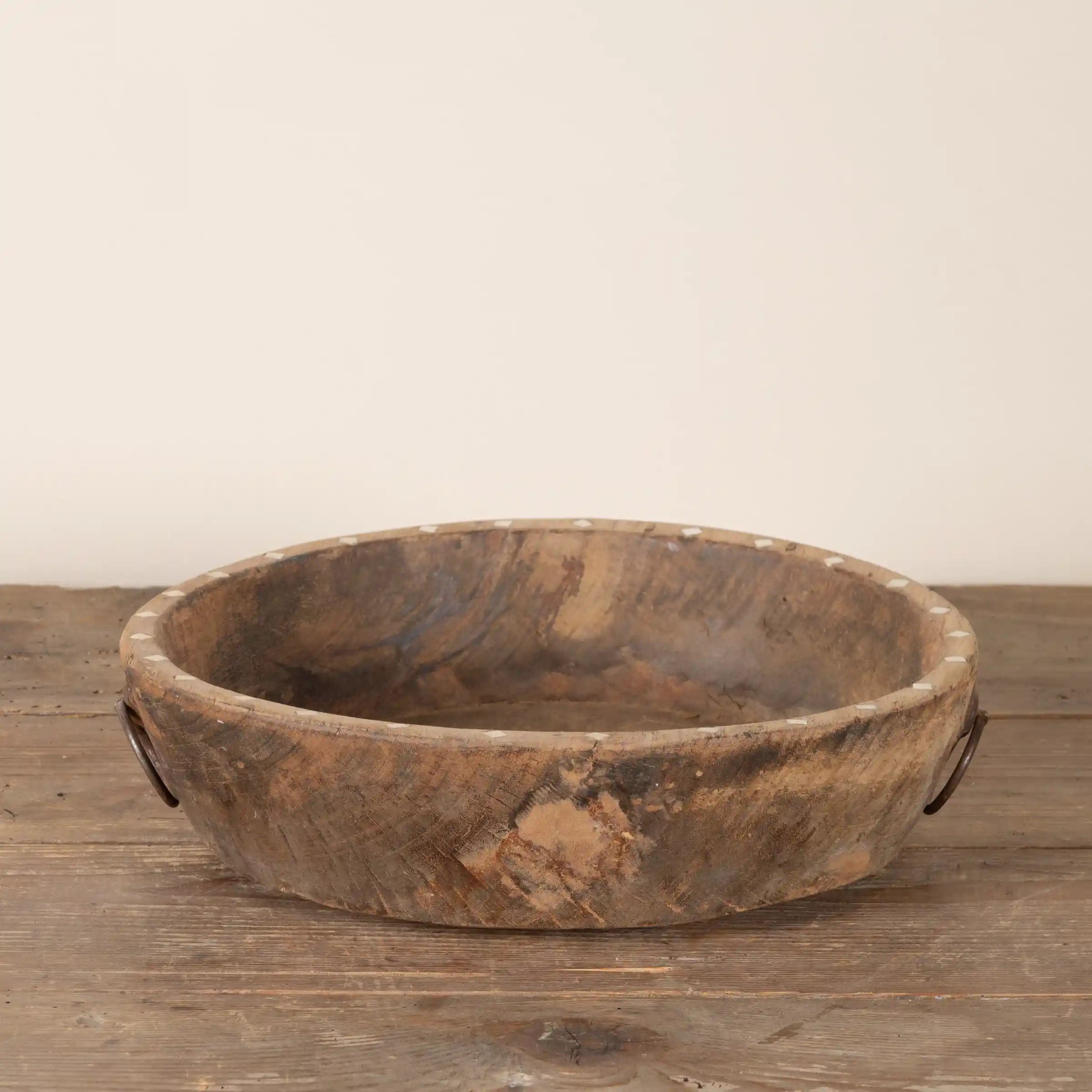 Ajawa - Corbeille en bois ancien et incrustations en os n°7
