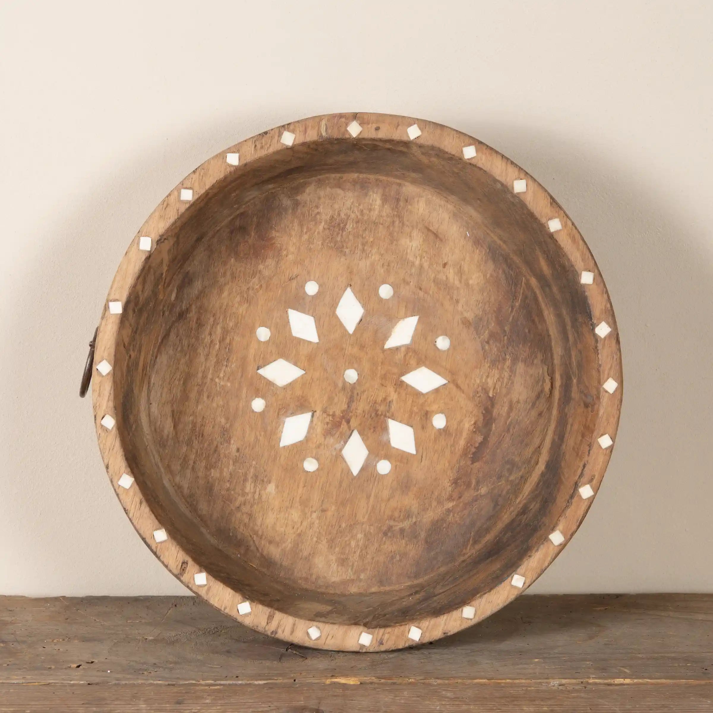 Ajawa - Corbeille en bois ancien et incrustations en os n°7