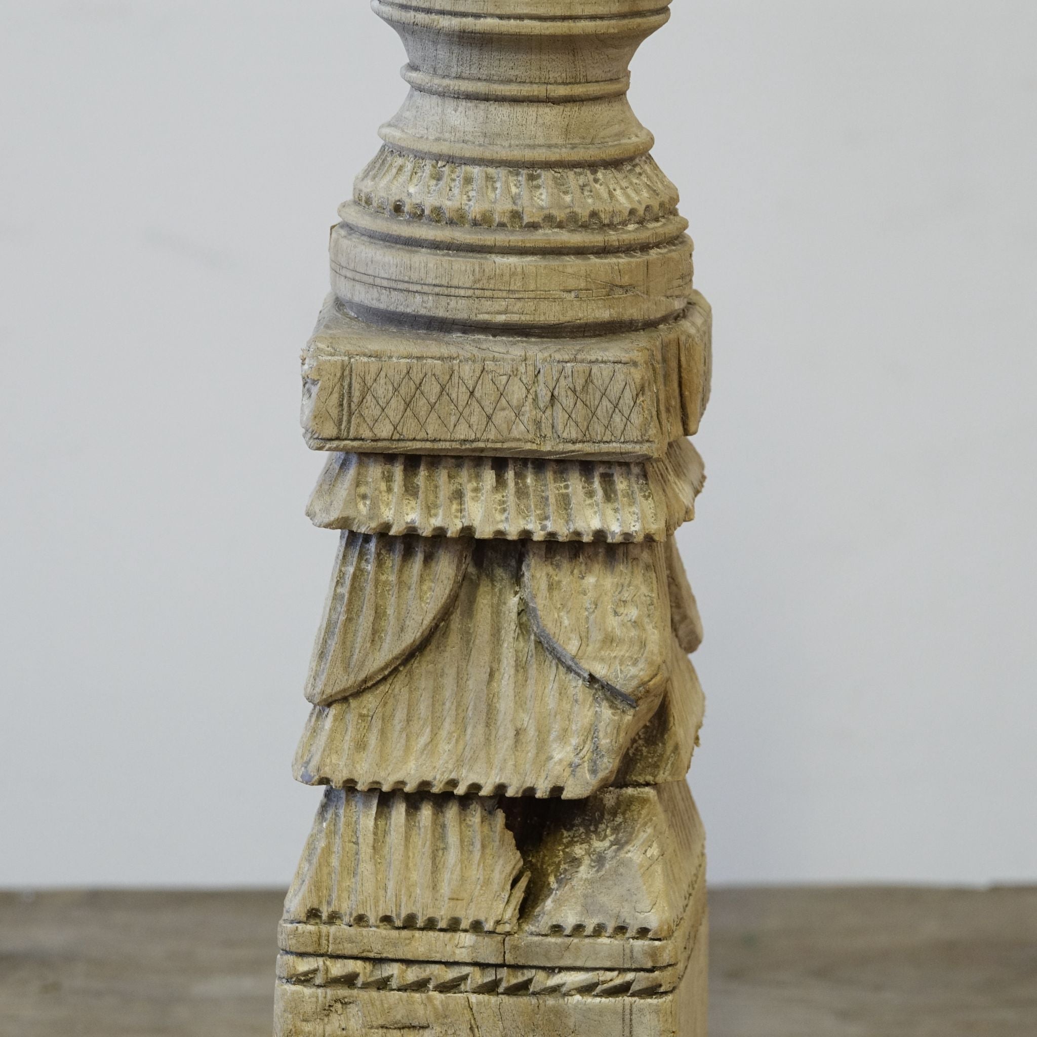 Deepa - Bougeoir en bois n°1