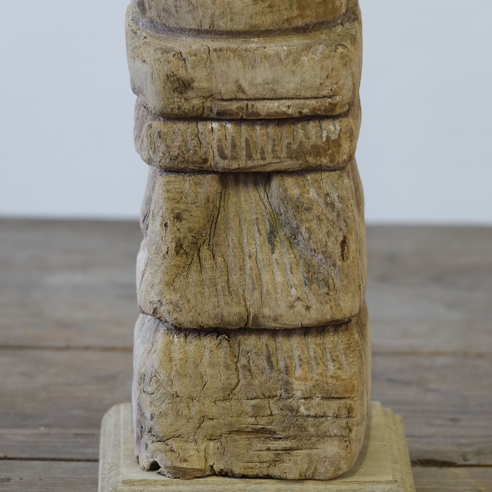 Dharni - Bougeoir en bois n°2