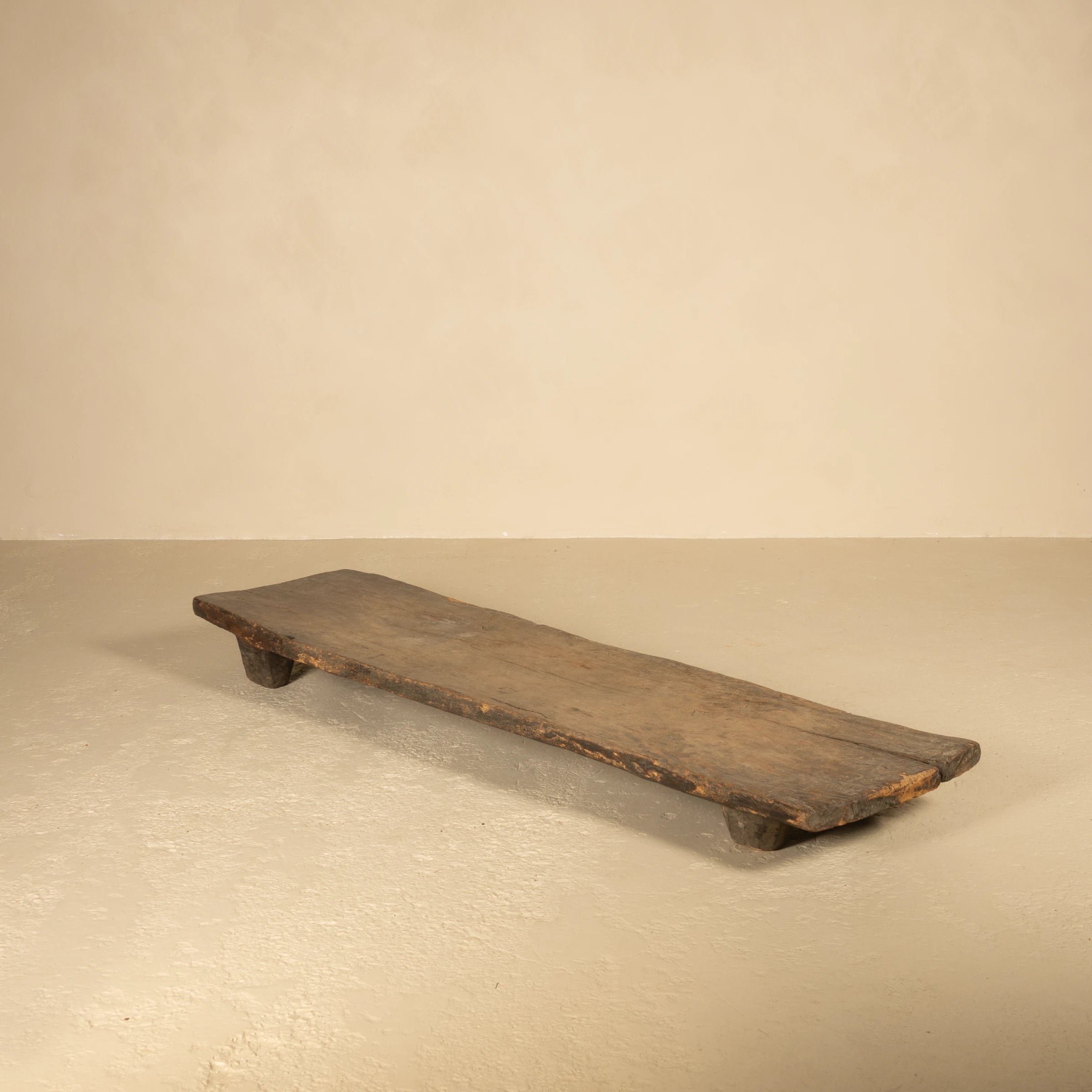 Angami - Authentique table Naga ancienne n°3