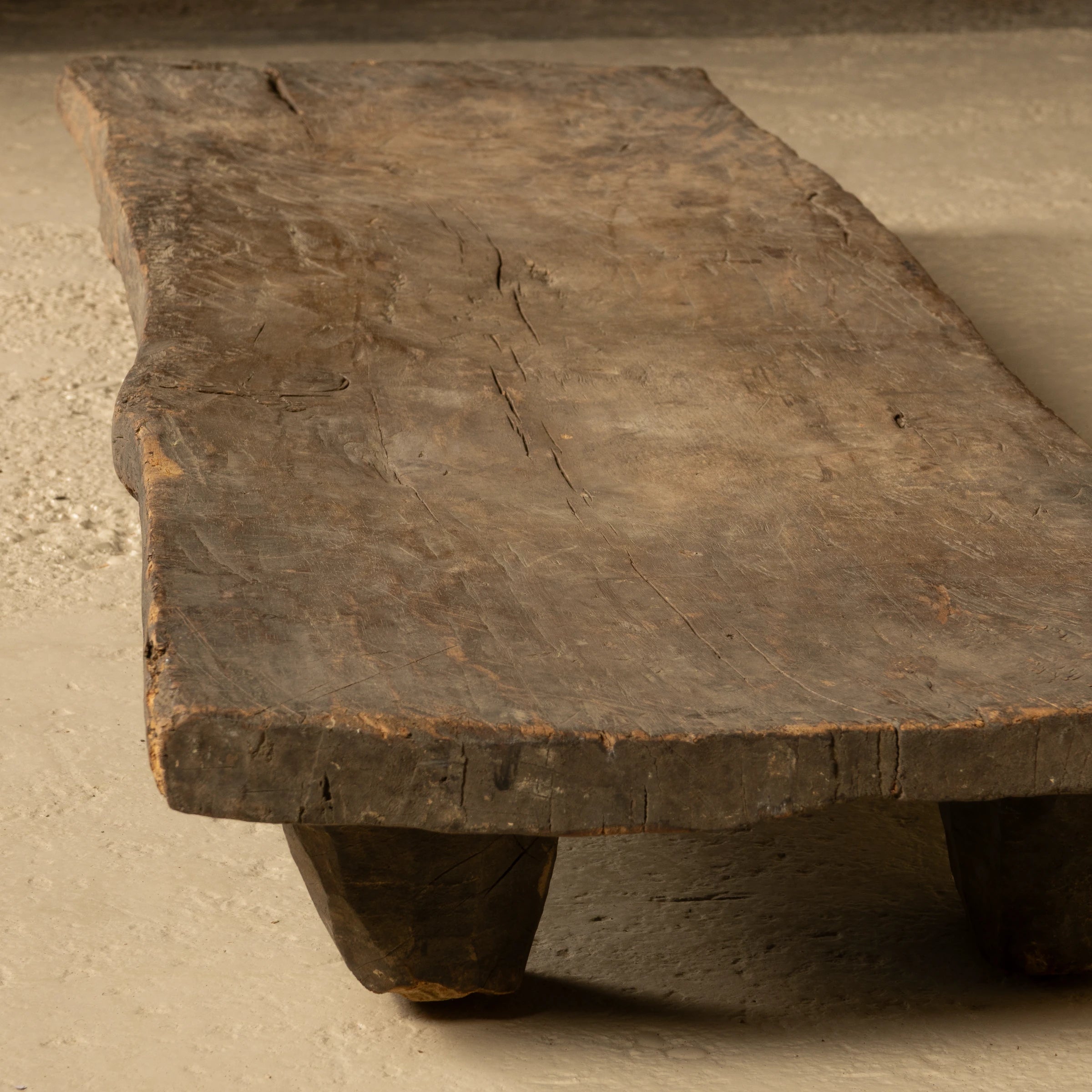 Angami - Authentique table Naga ancienne n°3