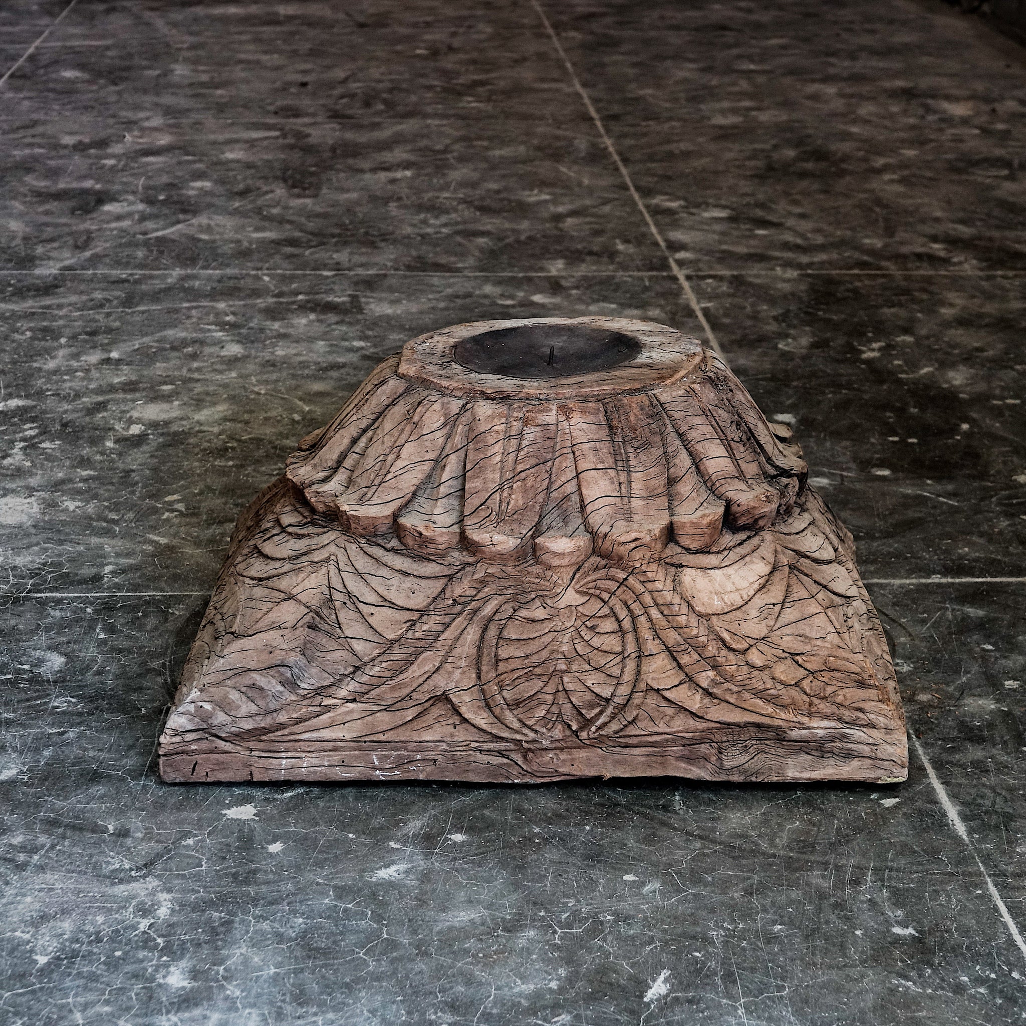 Agni - Bougeoir indien en bois N°5