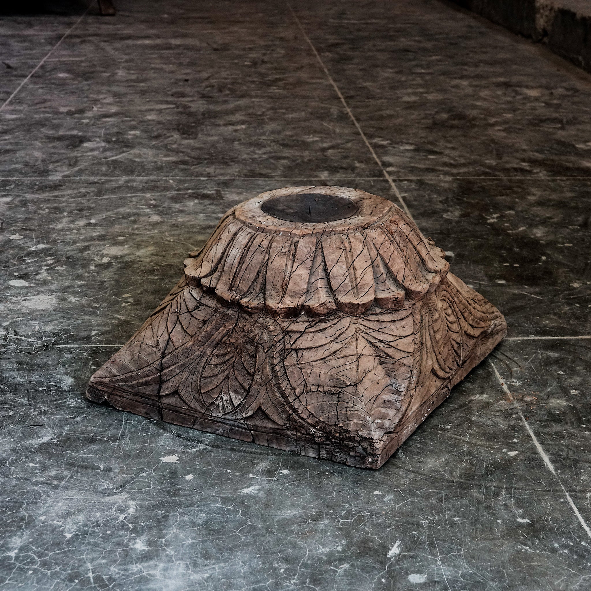 Agni - Bougeoir indien en bois N°5