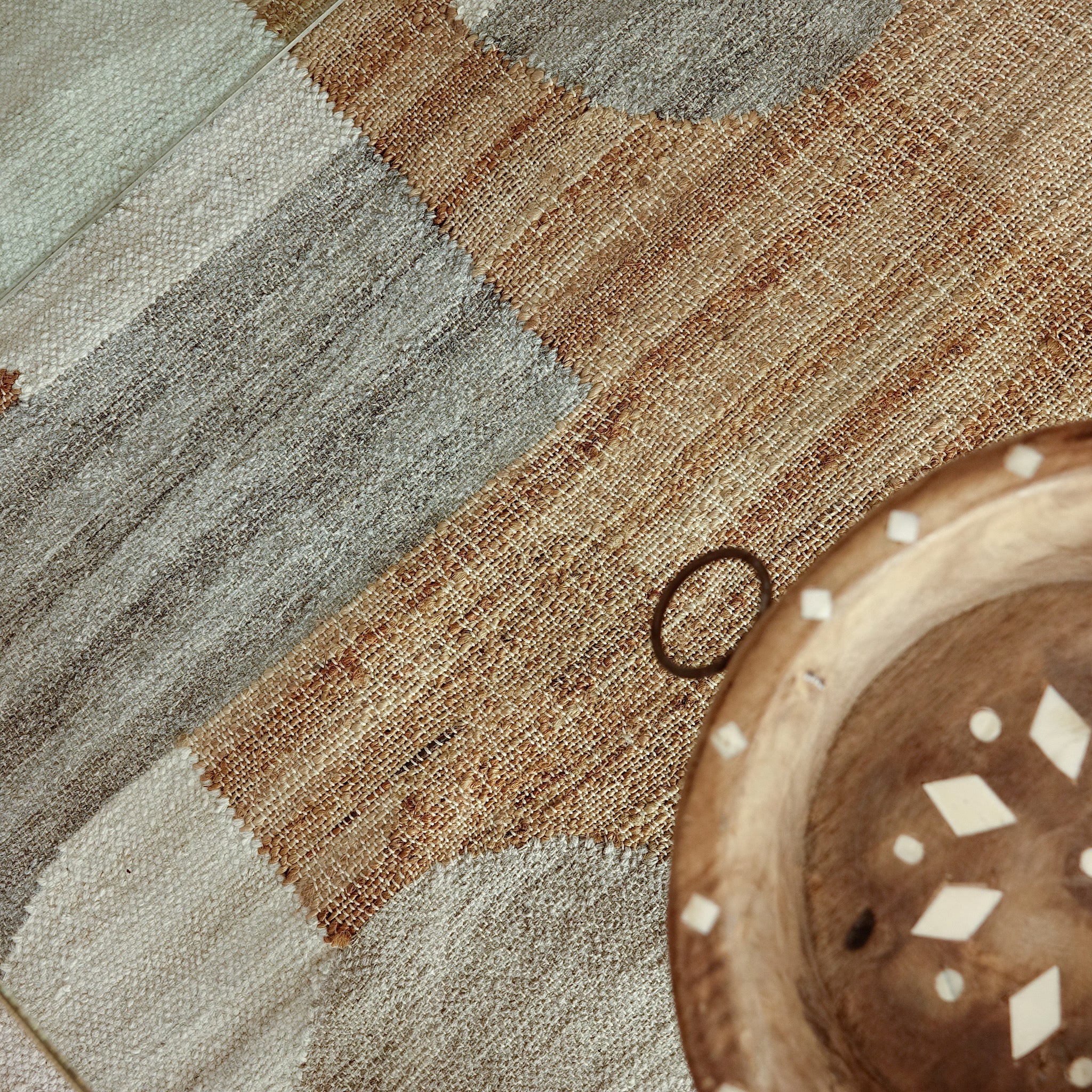 Akhari - Tapis indien tissé main en jute