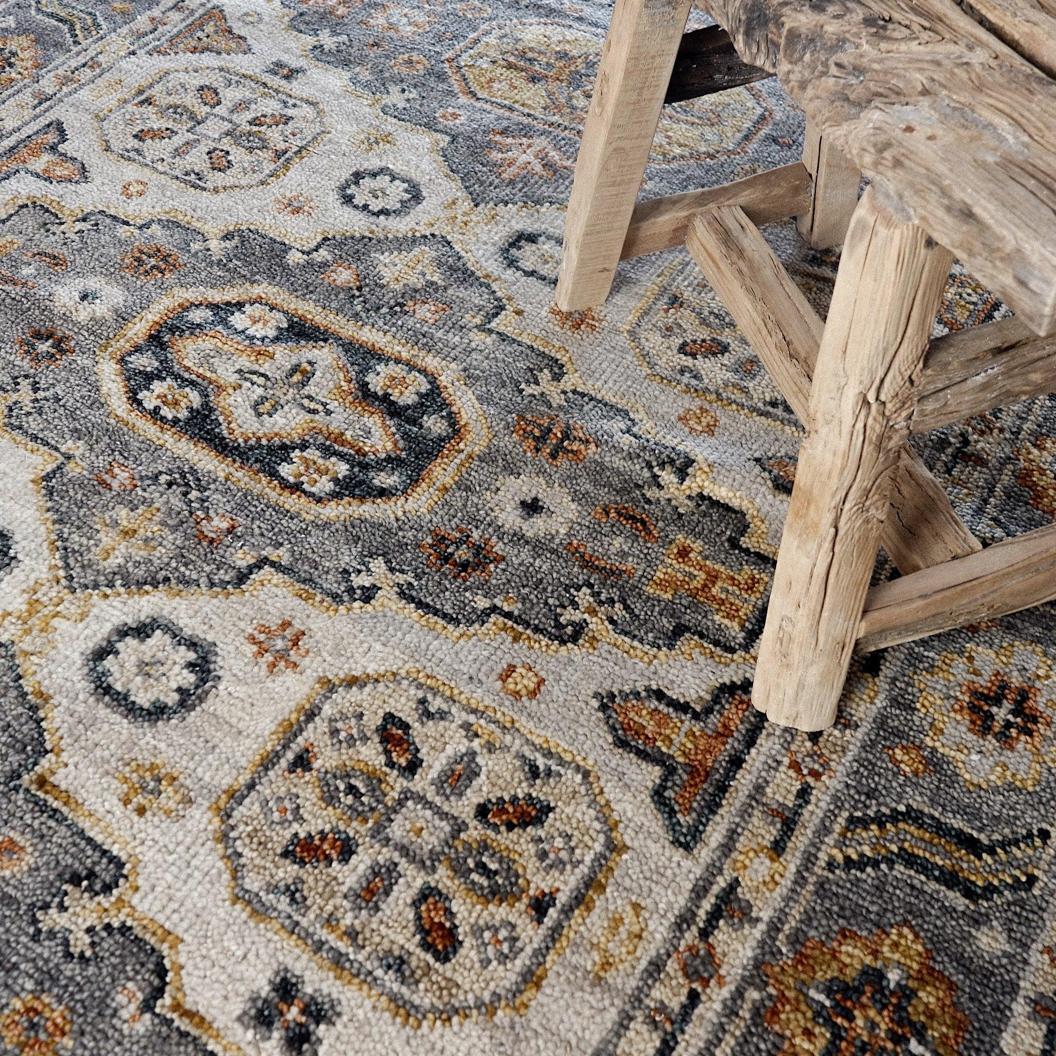 Dharani - Tapis noué en laine - Orpaï Studio