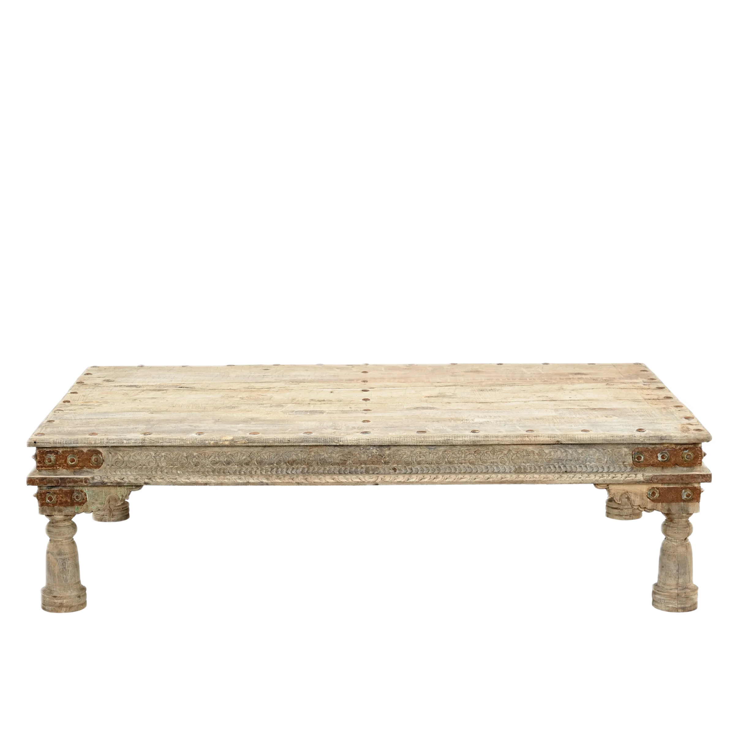 Basti - Table basse ancienne à clous n°4