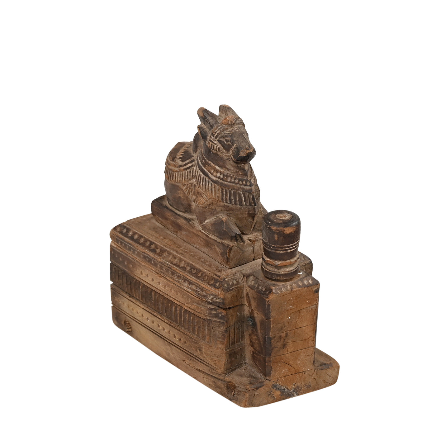 Nandi - old wooden box