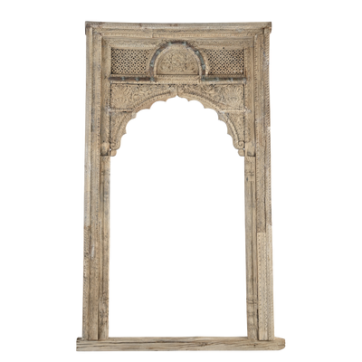 Nimbera - Old carved wooden arch n°2