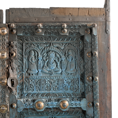 Nalbari - Old carved and patinated door
