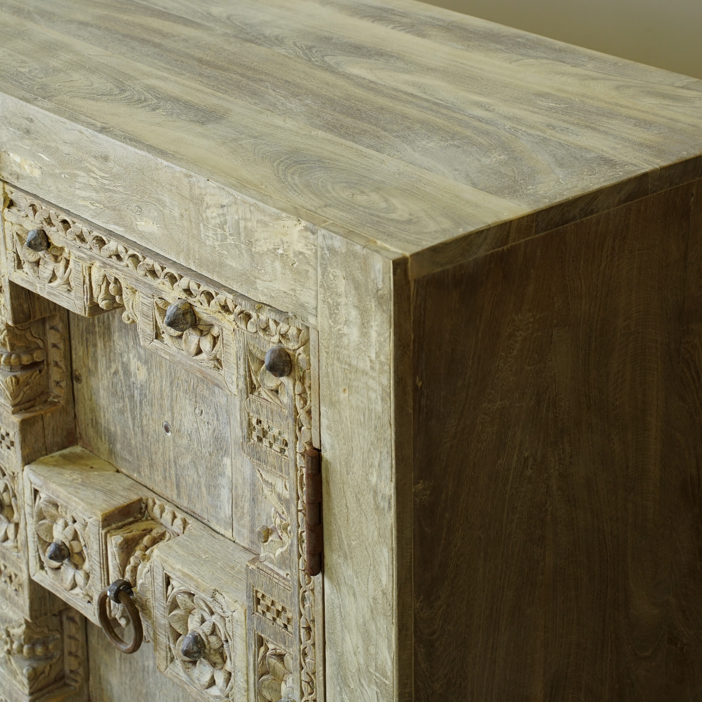Ashta - Buffet indien sculpté n°5