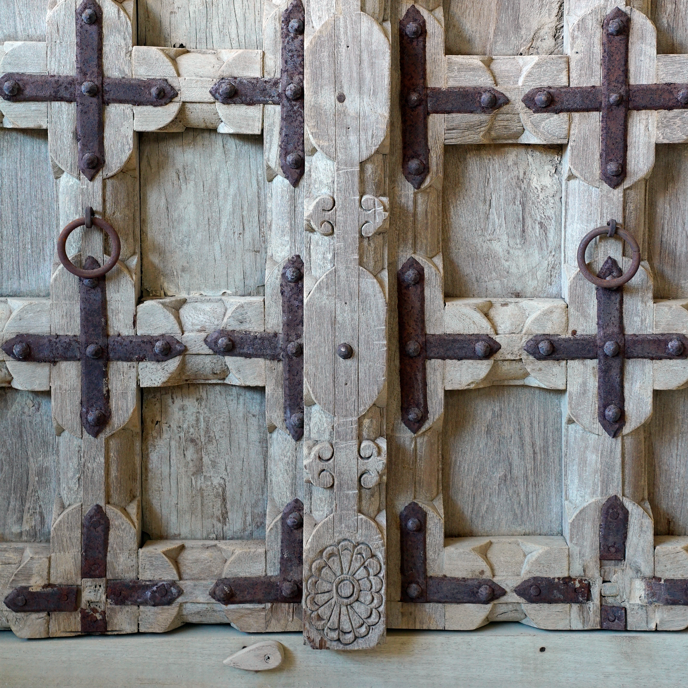 Ashta - Buffet indien sculpté n°4