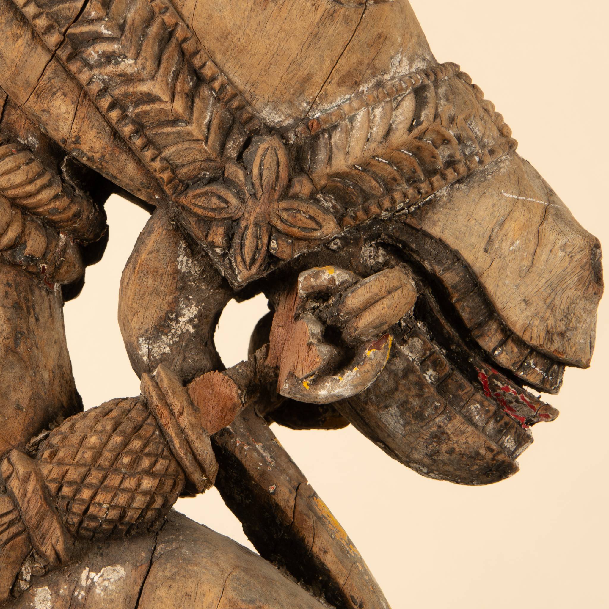 Ashva - Protomé de cheval en bois n°28