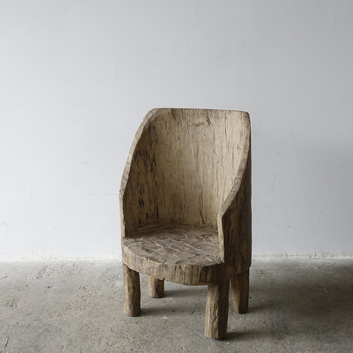 Lokong - Chaise Naga en bois n°1