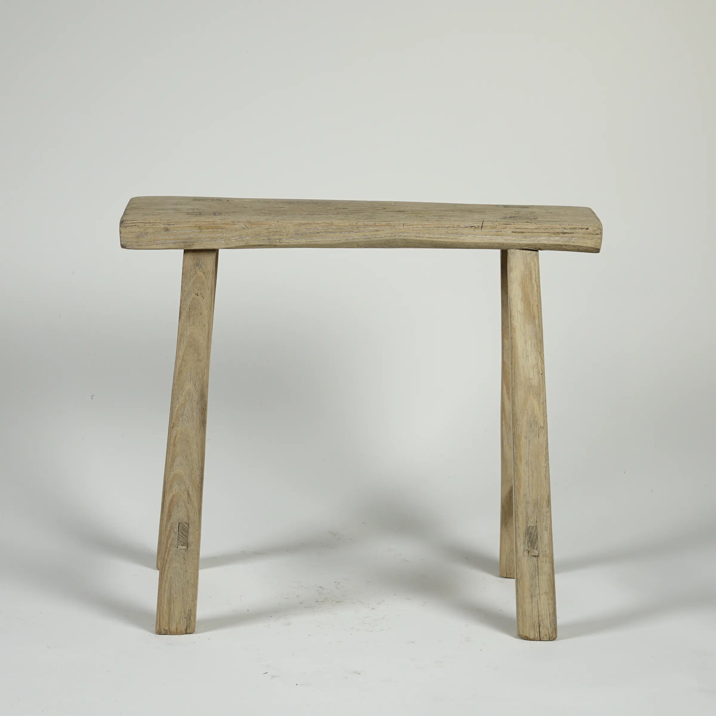 Zao - Tabouret rectangulaire en orme ancien n°10