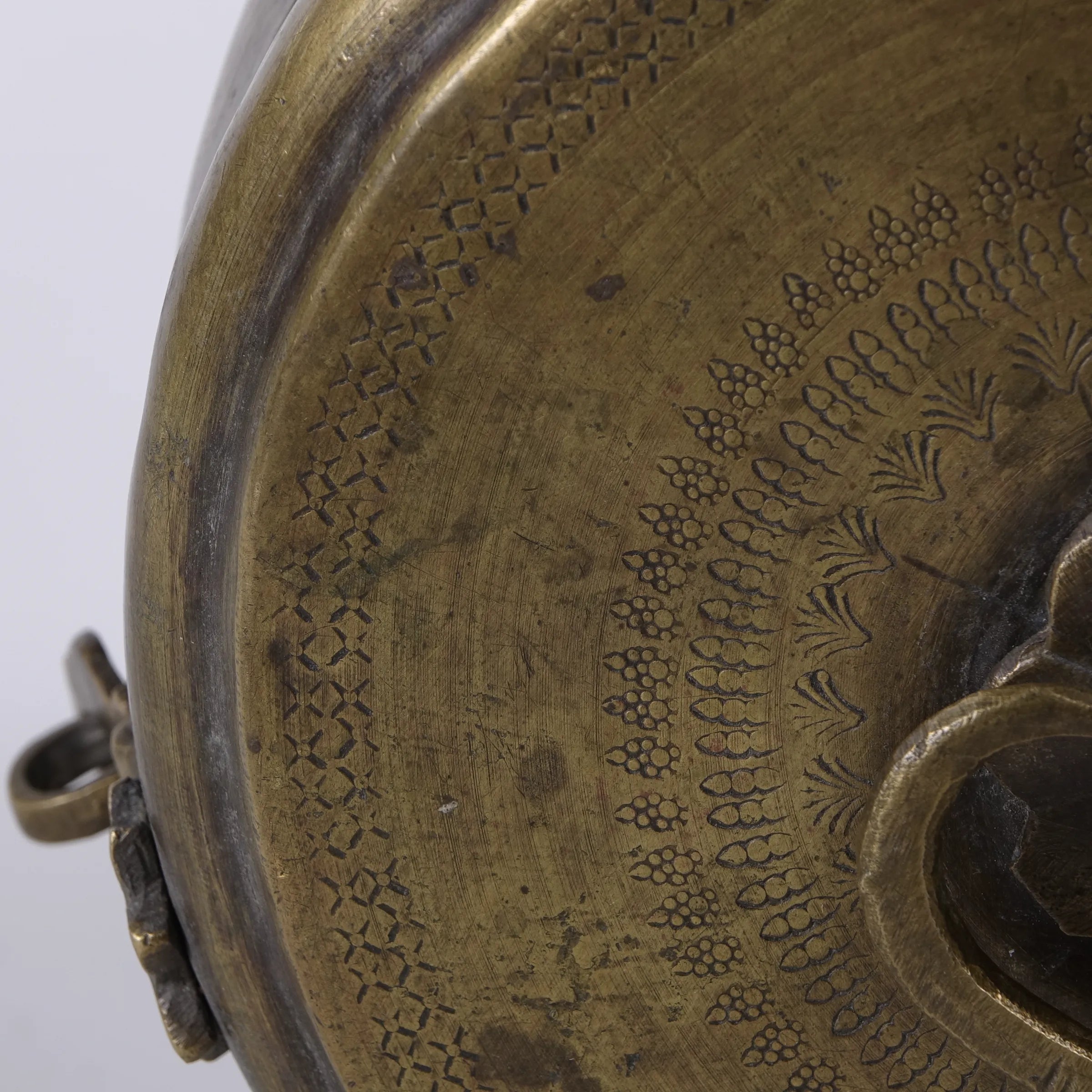 Peetal - Boîte en laiton gravé n°9