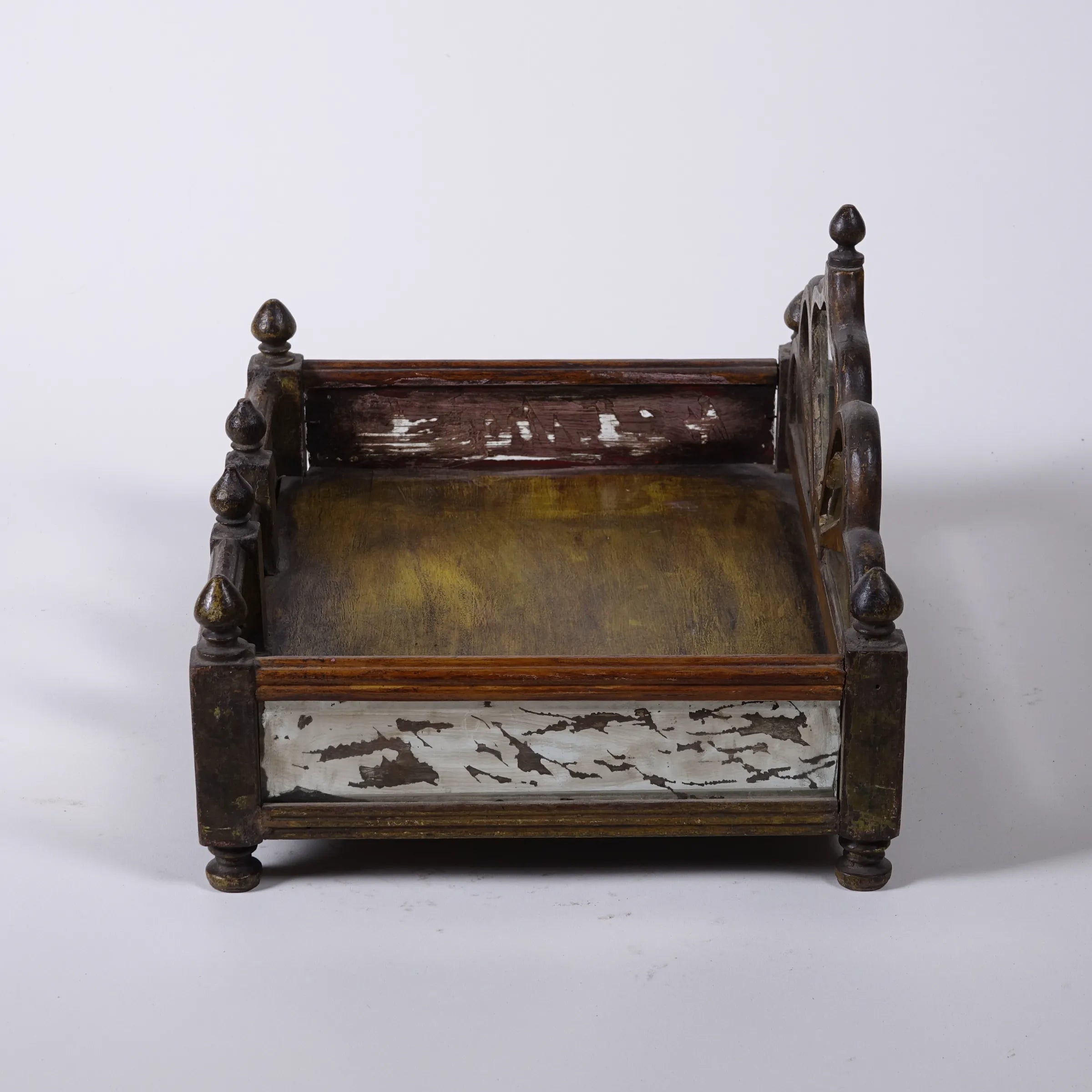 Kalasa - Autel indien en bois et miroirs n°10