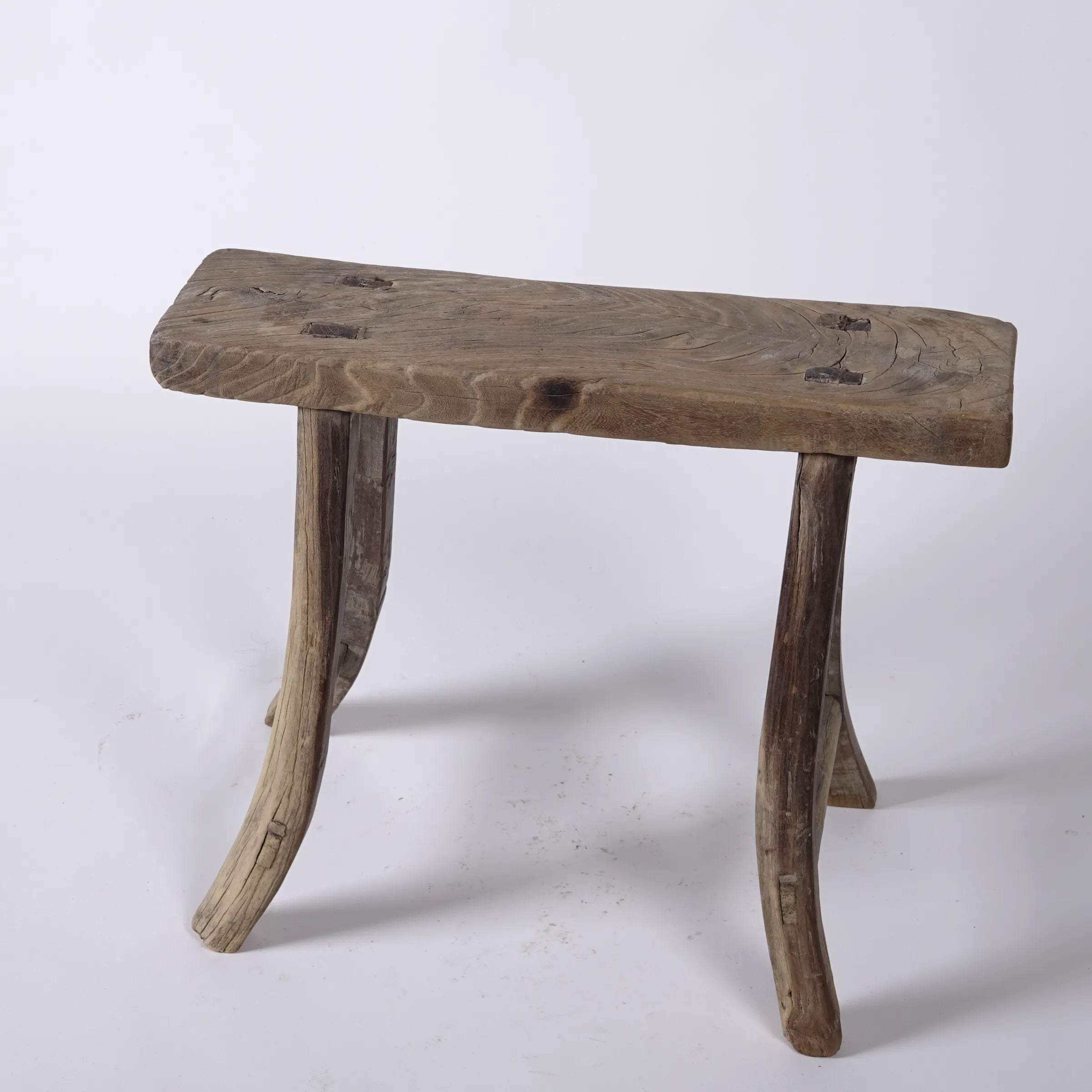 Zao - Tabouret rectangulaire en orme ancien n°6