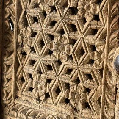 Khara - Carved Indian door n°2