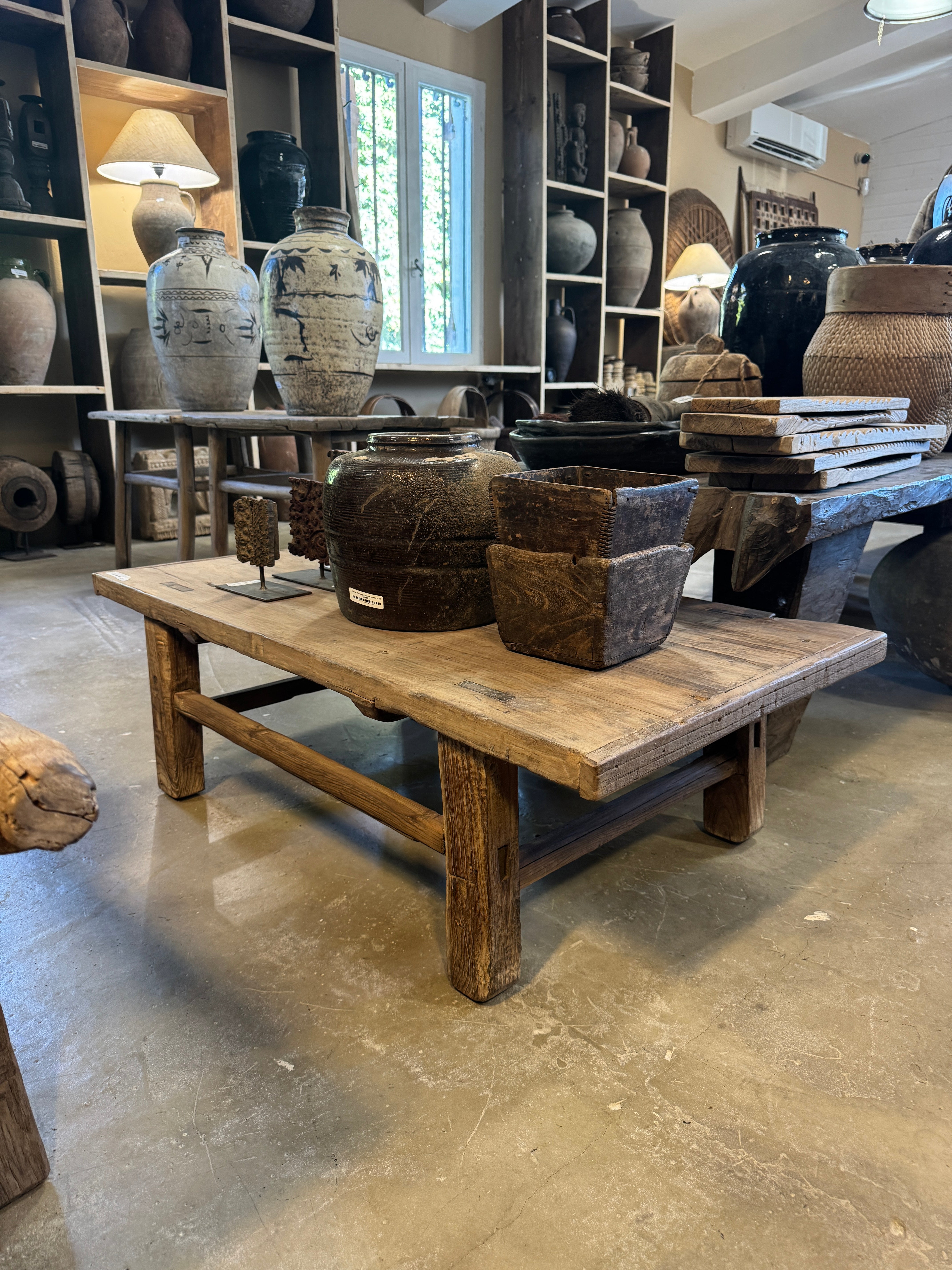 Taigu - Table basse ancienne en orme n°3