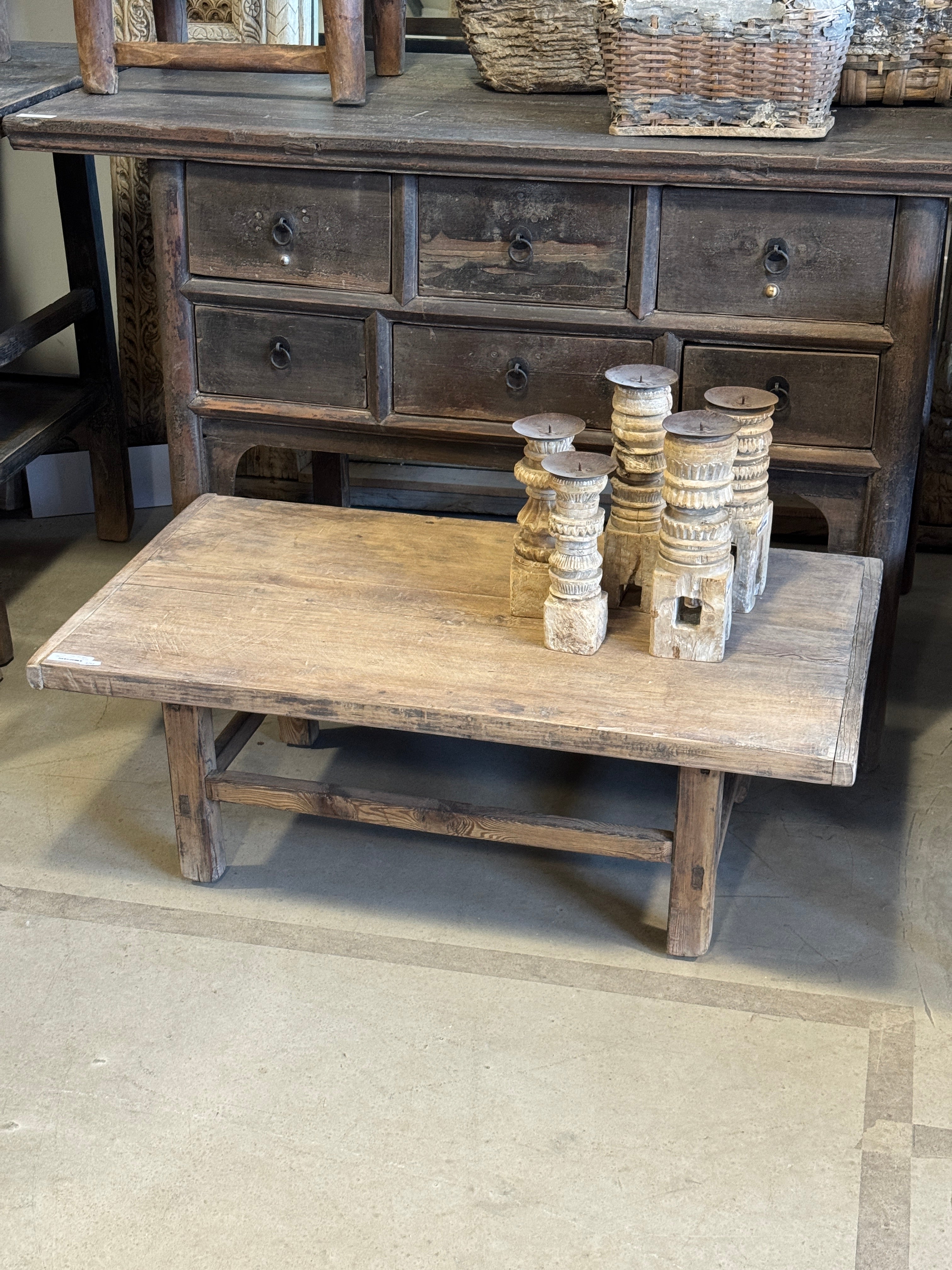 Taigu - Table basse ancienne en orme n°2