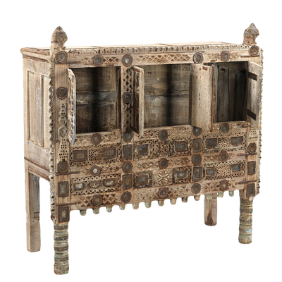 Damchiya - old Indian dowry chest n ° 56